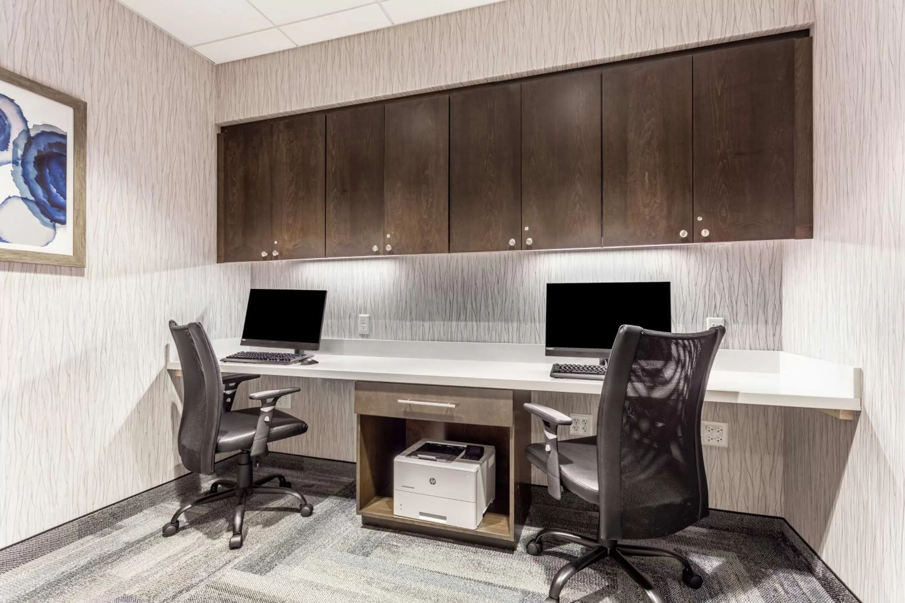 Business facilities in Hampton Inn & Suites Kittery-Portsmouth