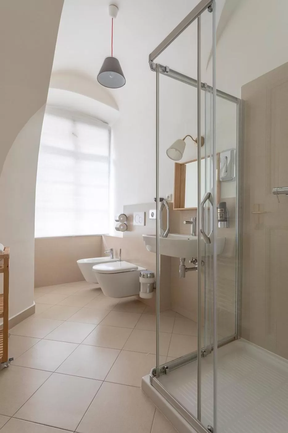 Shower in Three Golden Crowns Apartments