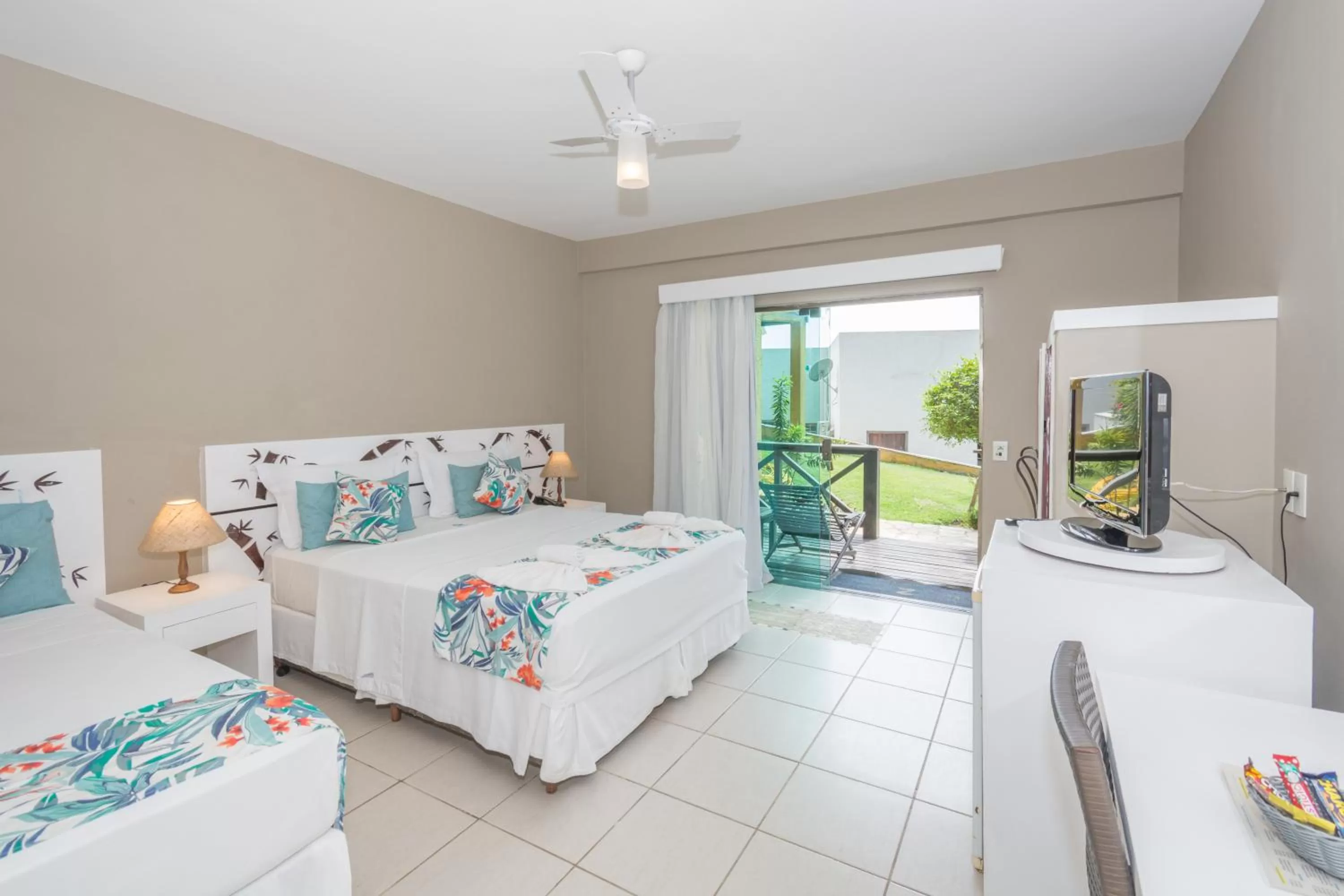 Photo of the whole room, Bed in Hotel Pousada Brava Club