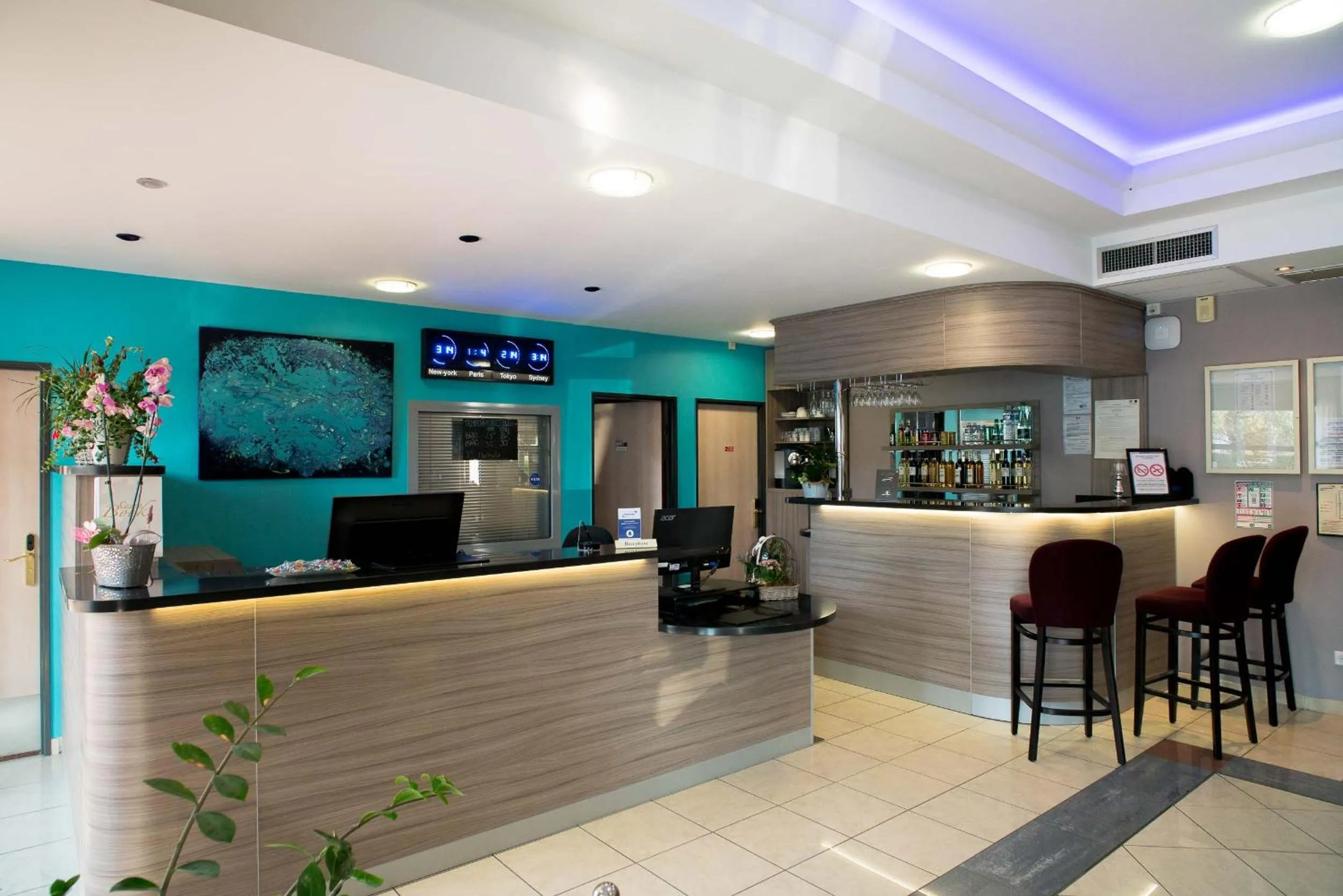 Lobby or reception in Hôtel Ariane