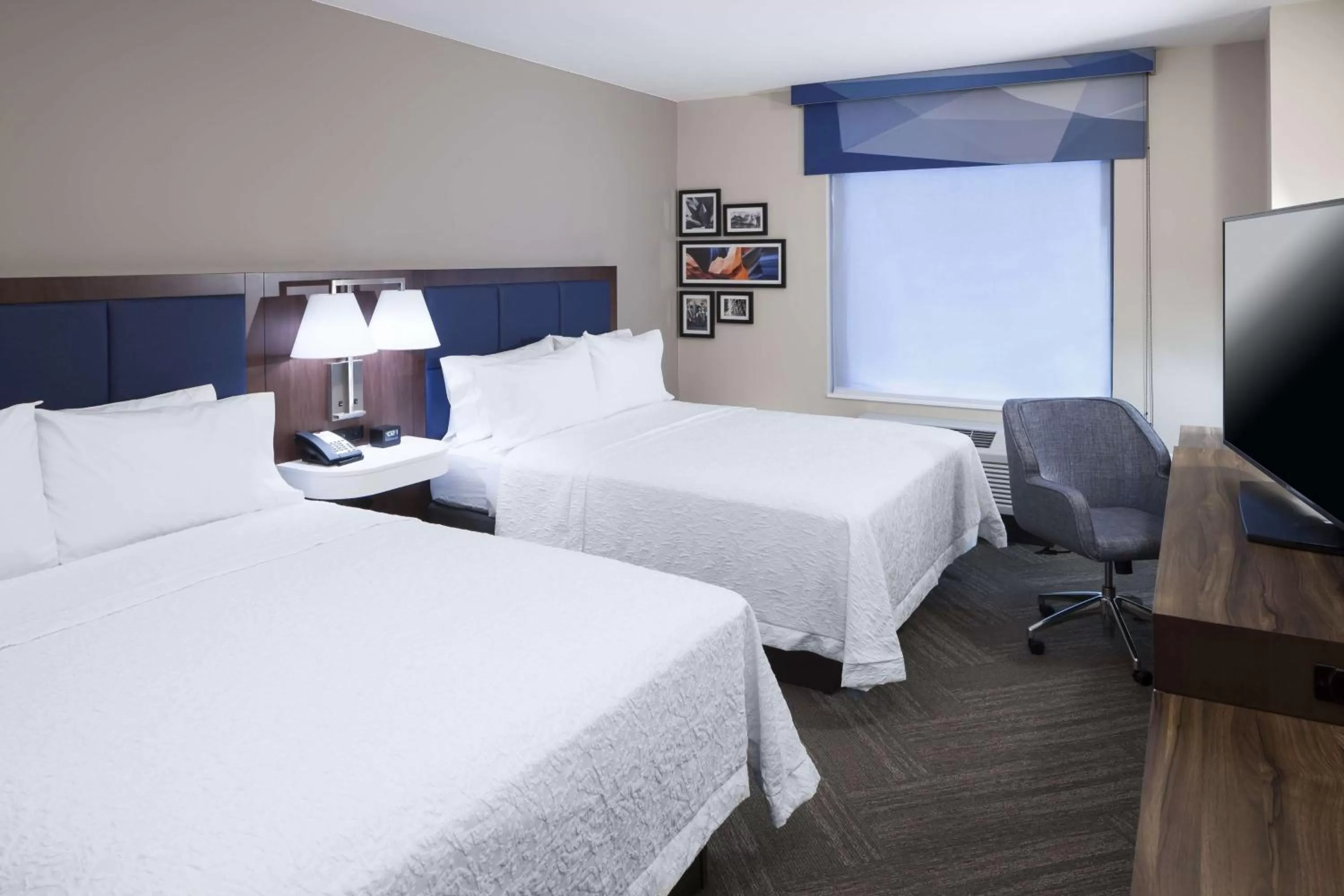 Queen Room with Two Queen Beds - Hearing Accessible in Hampton Inn & Suites Phoenix Downtown