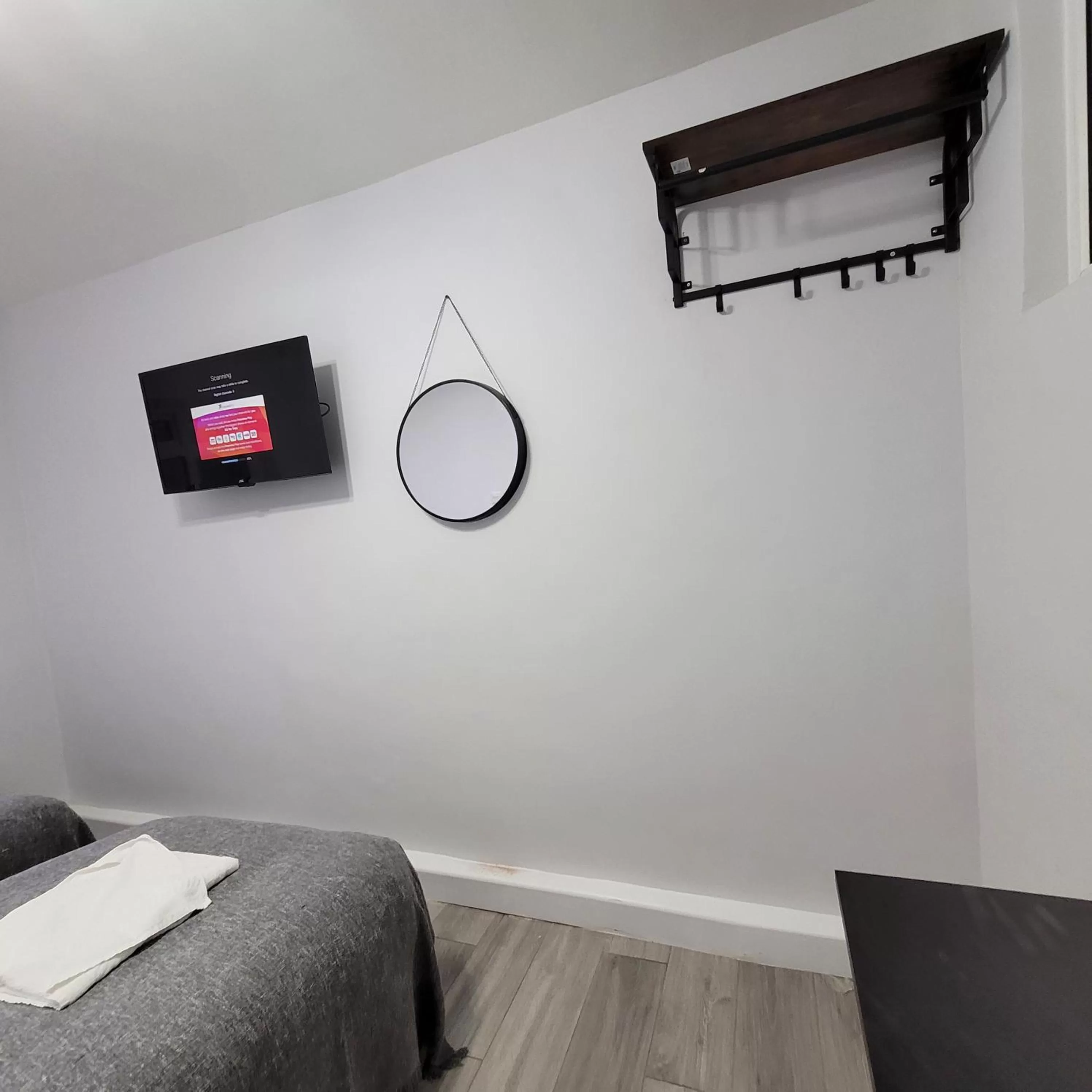 TV and multimedia, Bed in Argyle Square Hotel