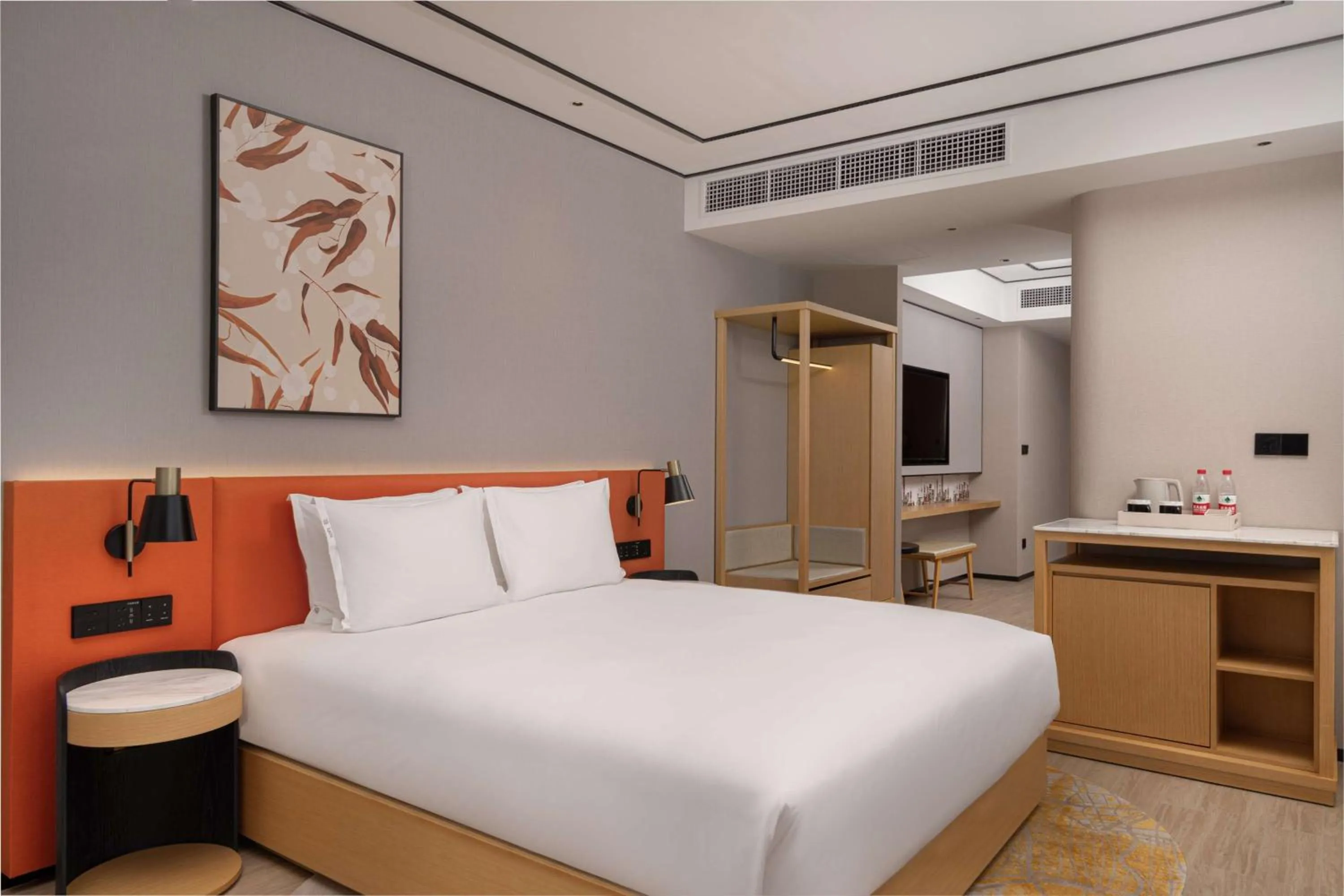 Bed in Hilton Garden Inn Shanghai Lujiazui