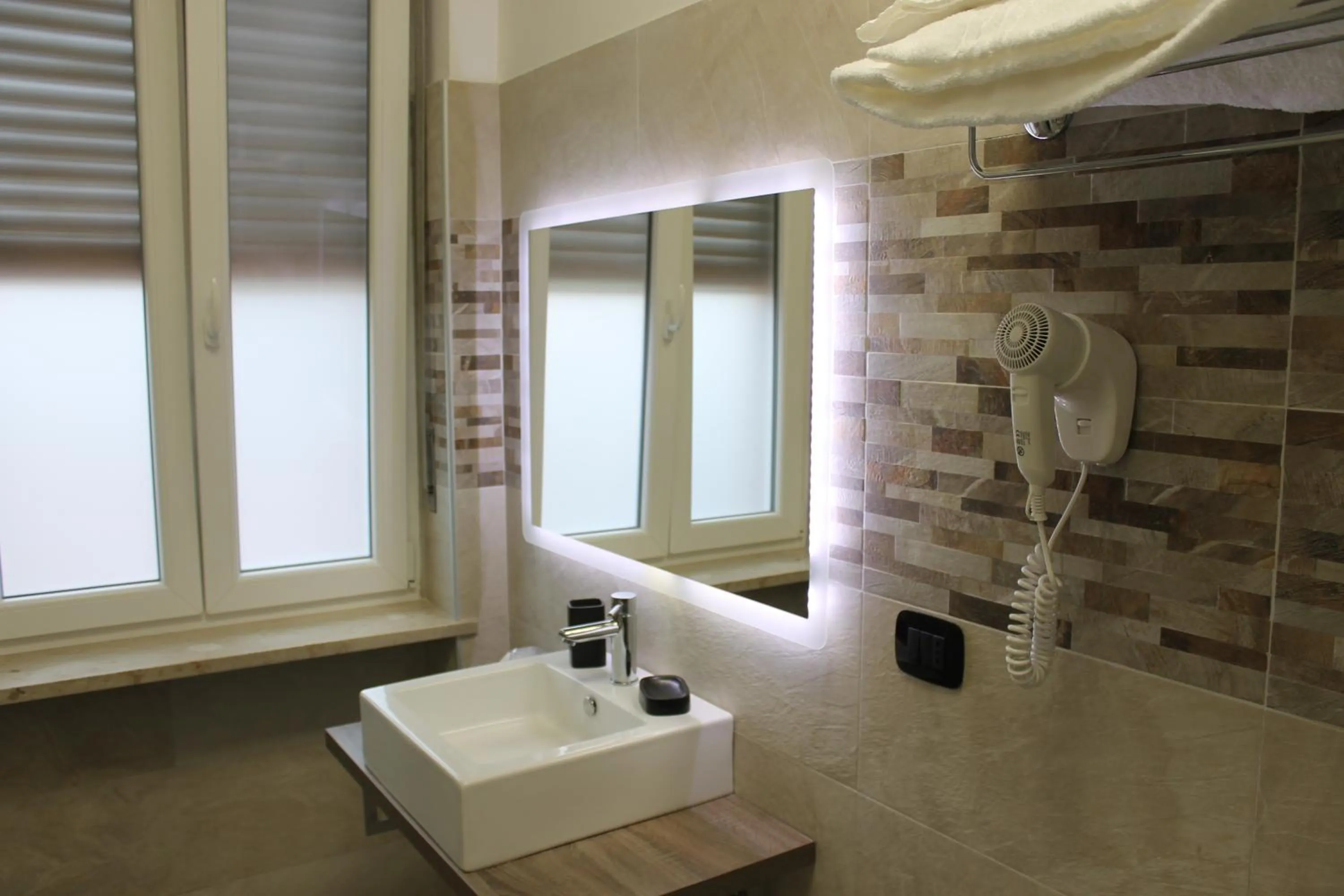 Bathroom in Hotel City