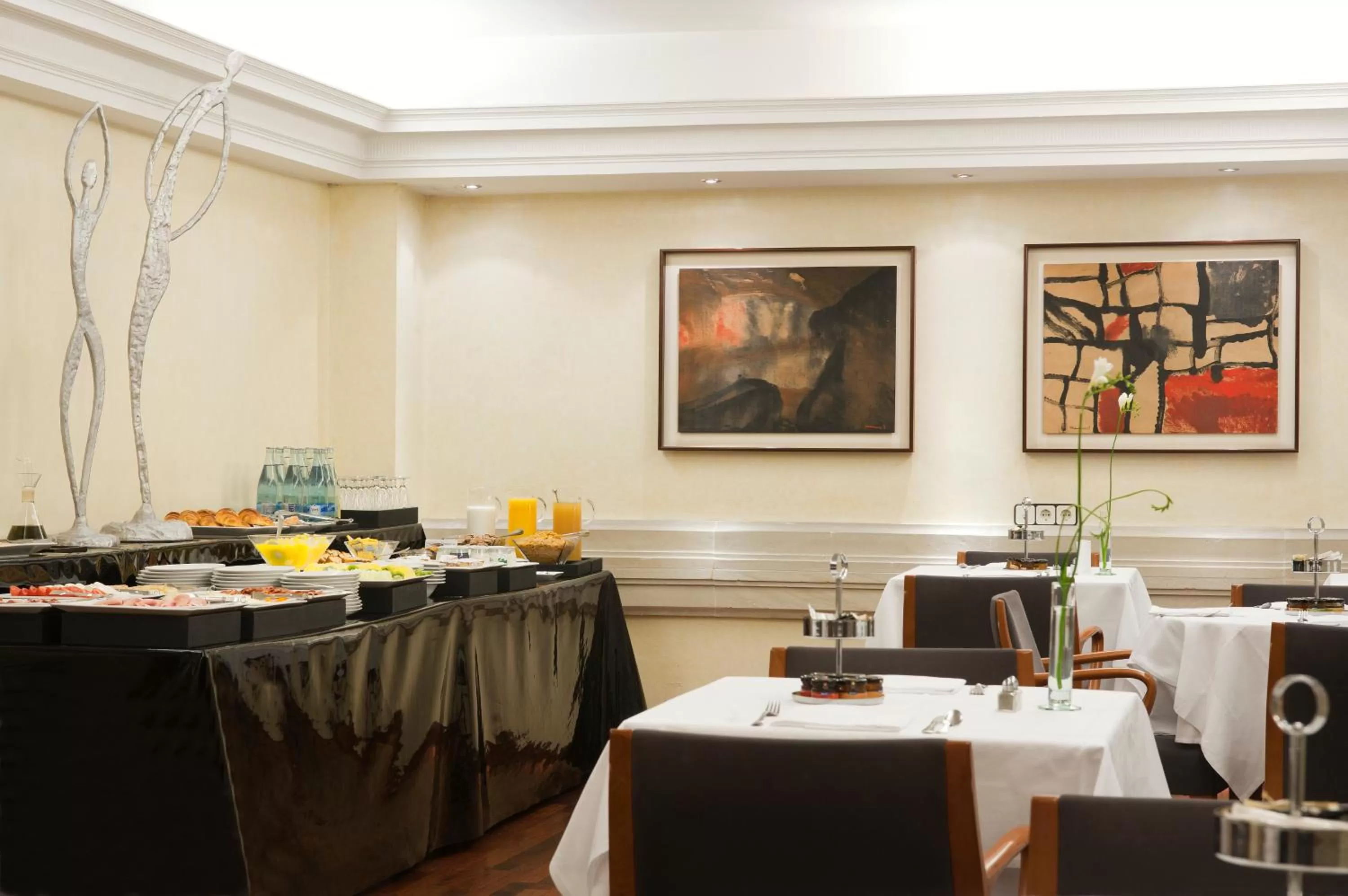 Restaurant/places to eat in Hotel Gran Derby Suites, a Small Luxury Hotel of the World