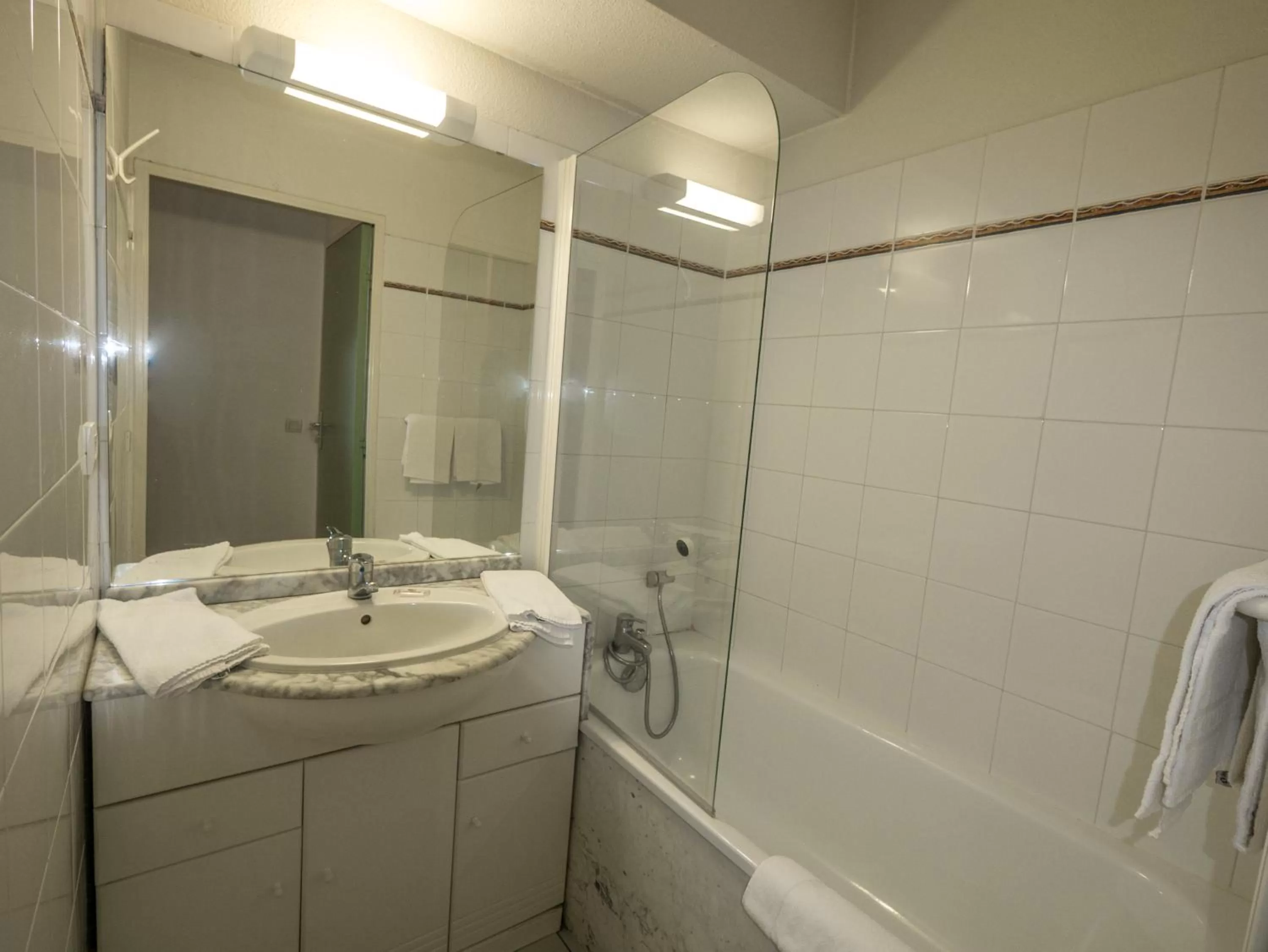 Bathroom in Résidence Mer & Golf Ilbarritz