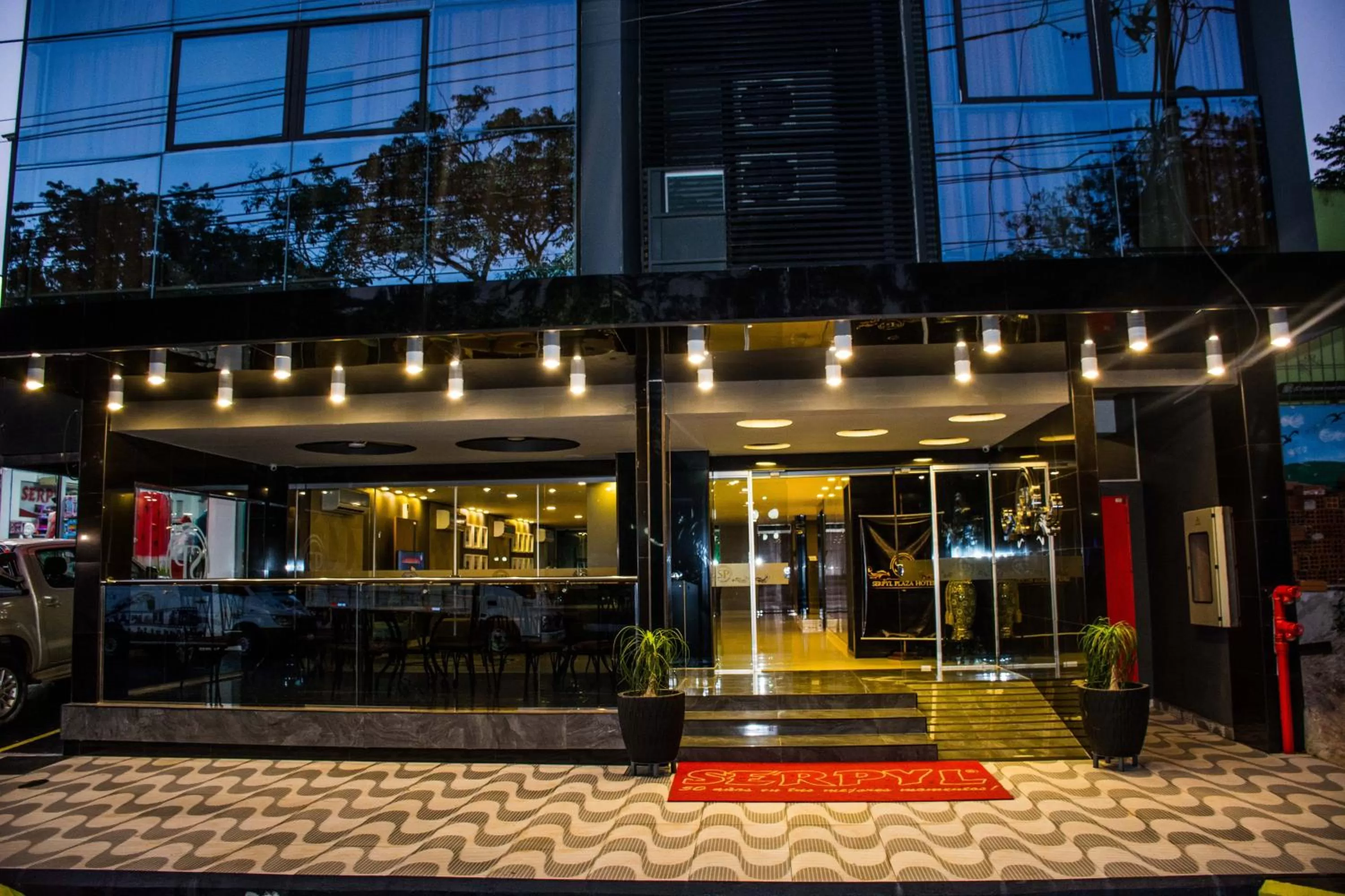 Property building in SERPYL Plaza Hotel