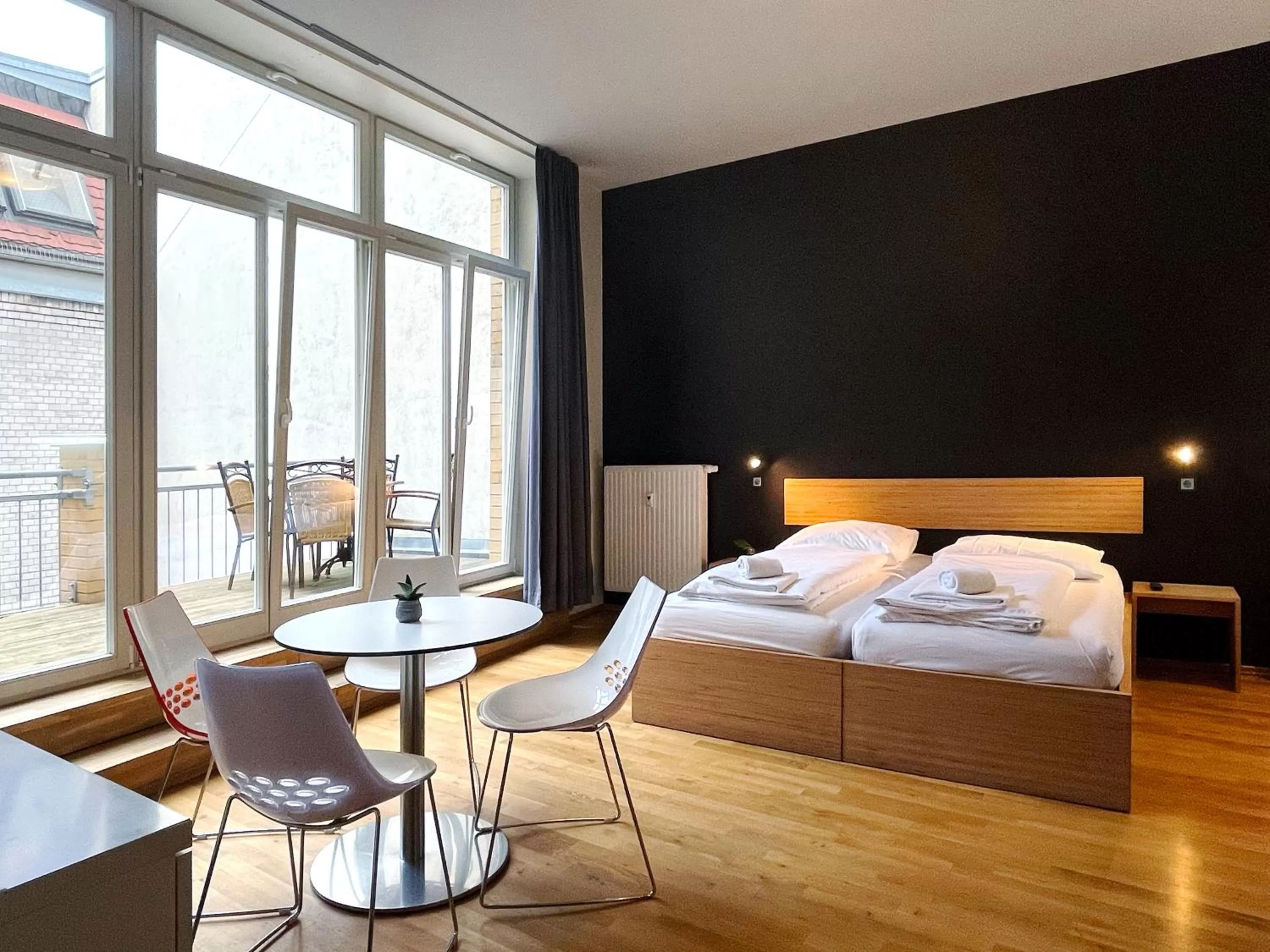 Photo of the whole room, Bed in Five Elements Hostel Leipzig