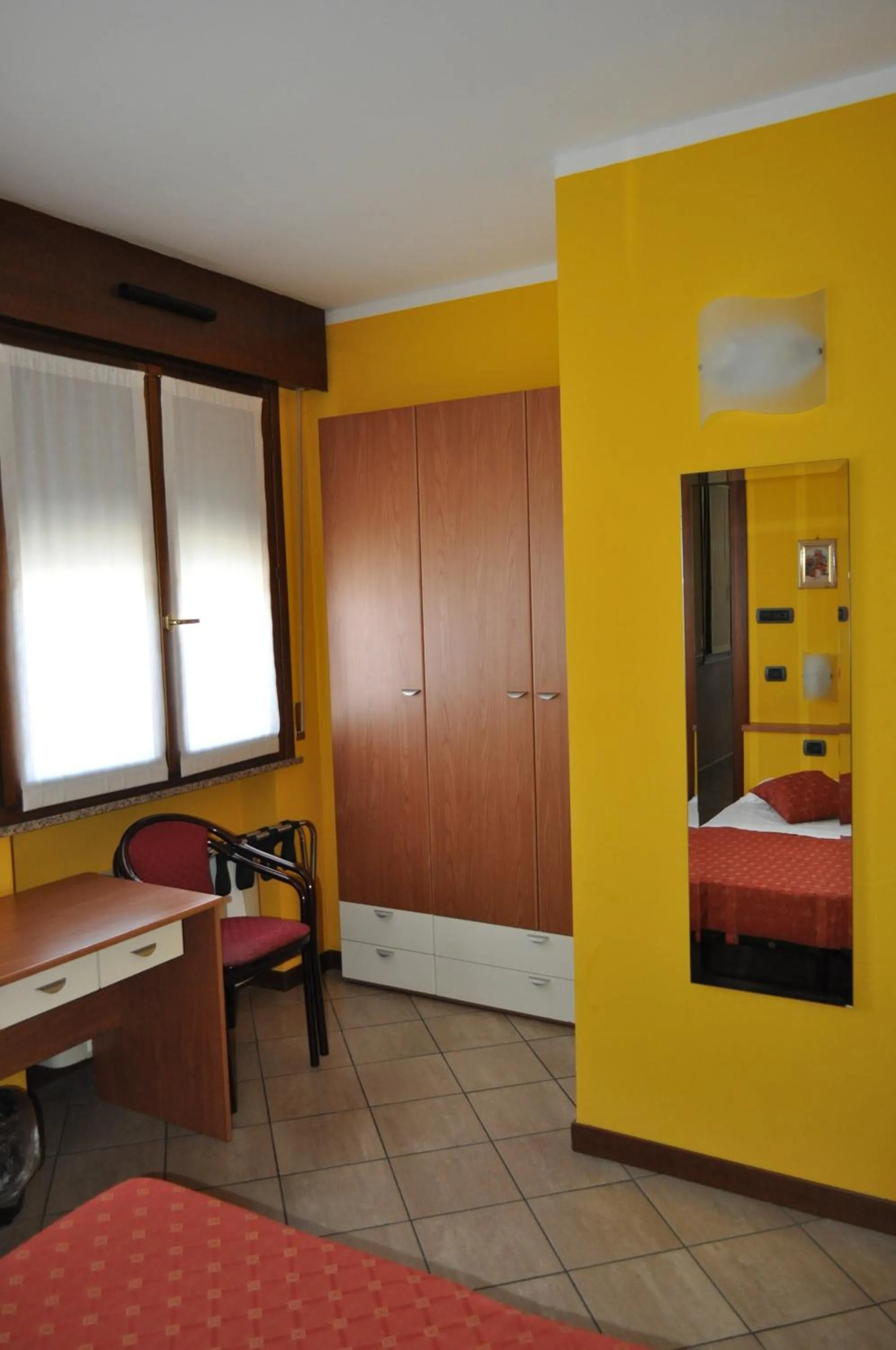 Photo of the whole room, Bed in Hotel Mantova Sud