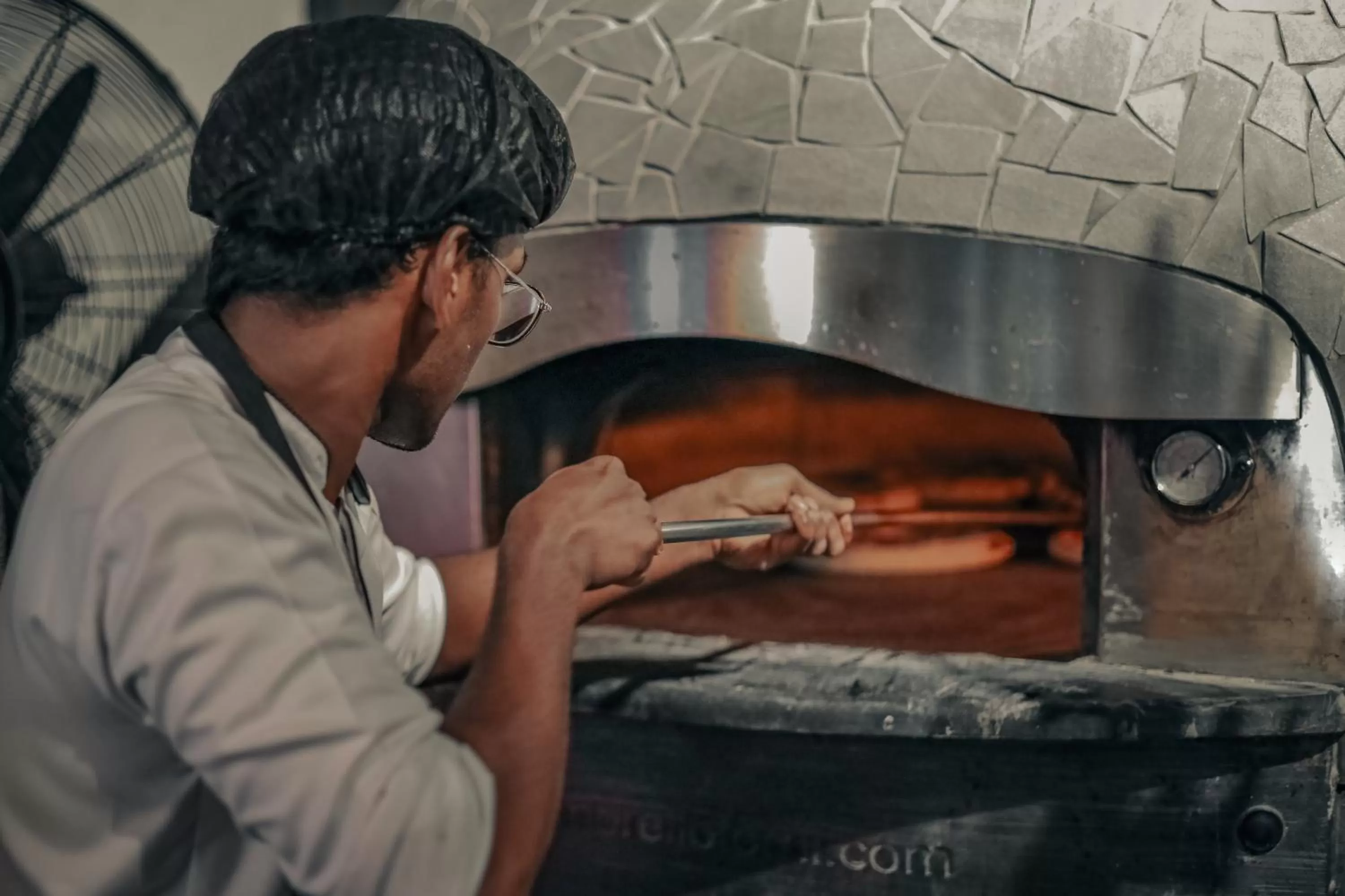 Restaurant/places to eat in Studio One Hotel