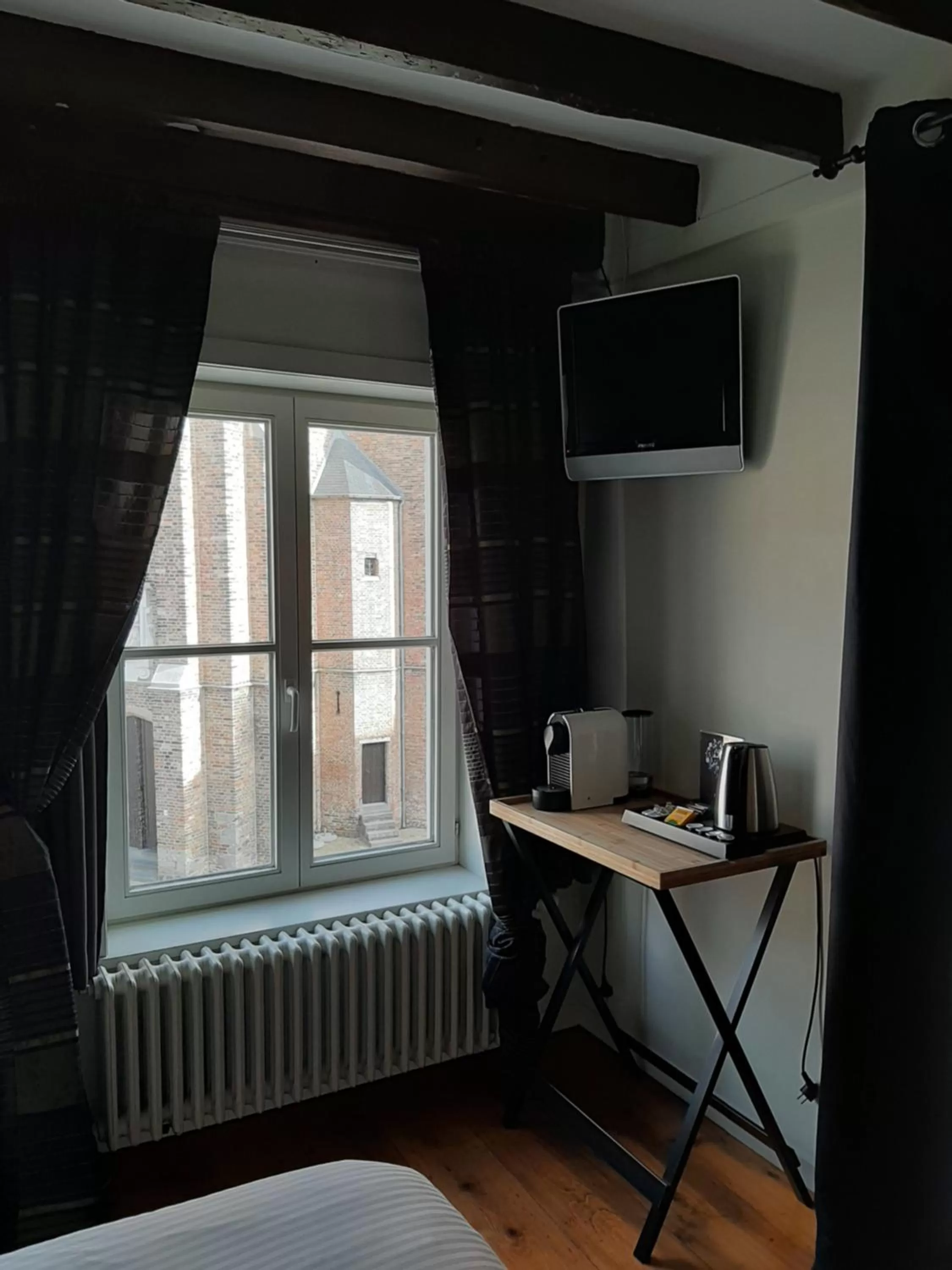 TV and multimedia, Bed in B&B Anna's