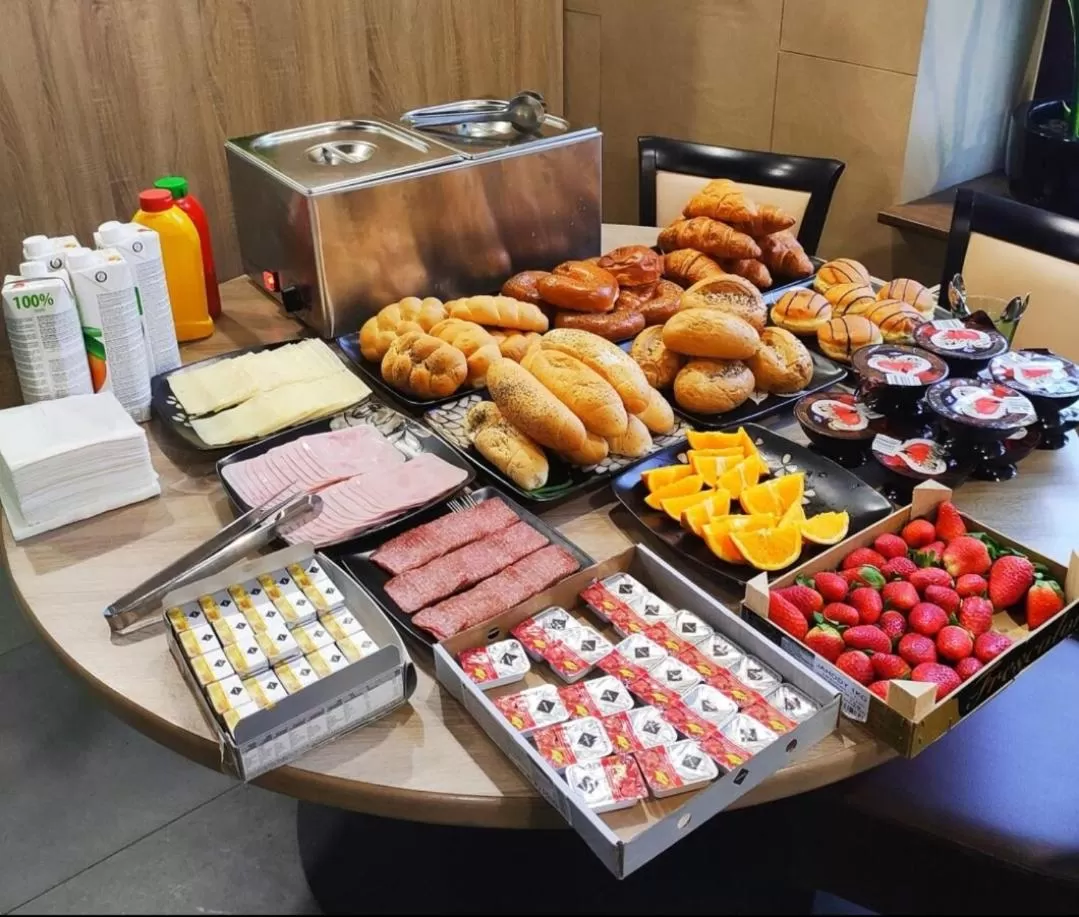 Breakfast in Sun-House Pension - ParkingFree Limited spaces-