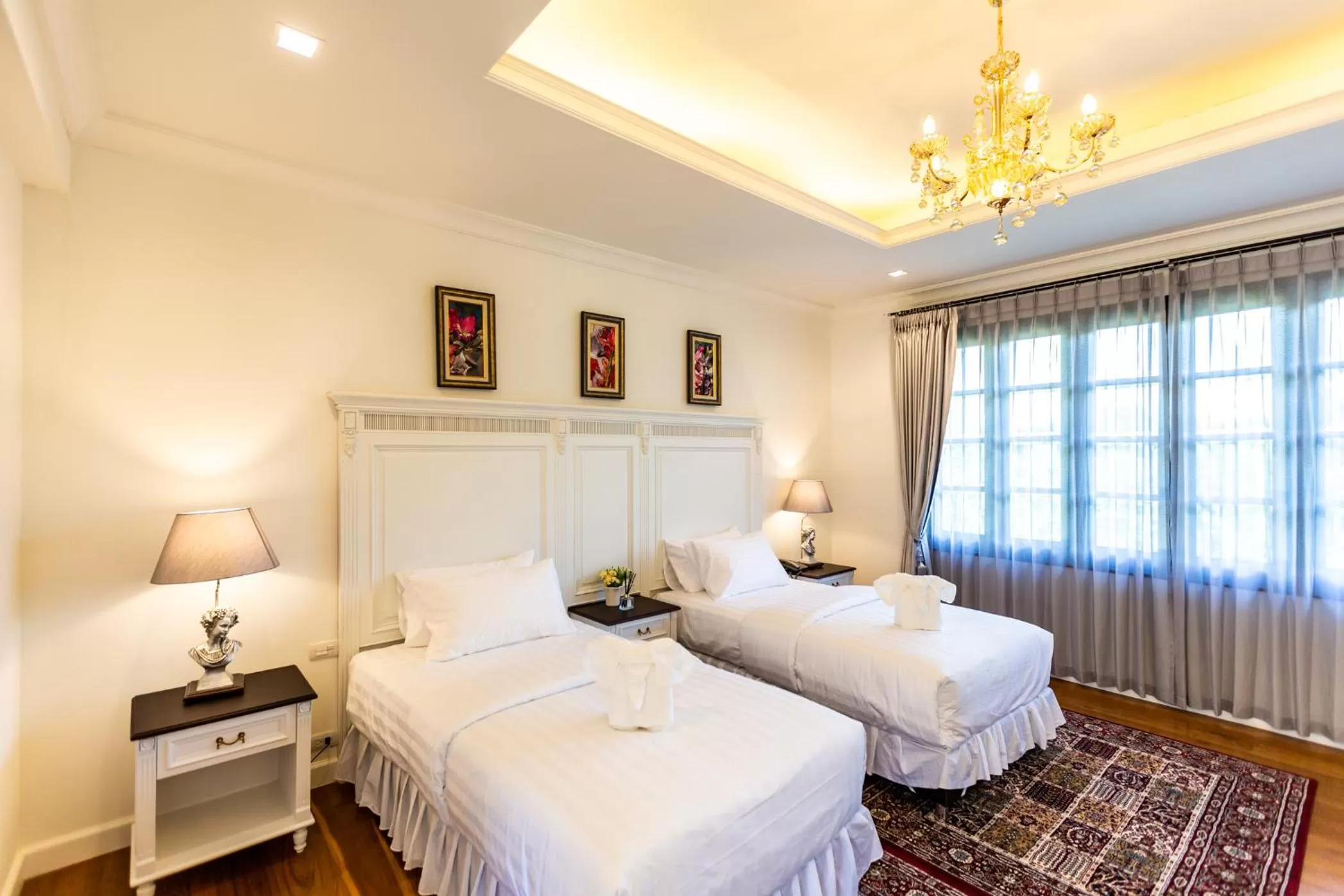 Bed in Merchant Villa- SHA Extra Plus