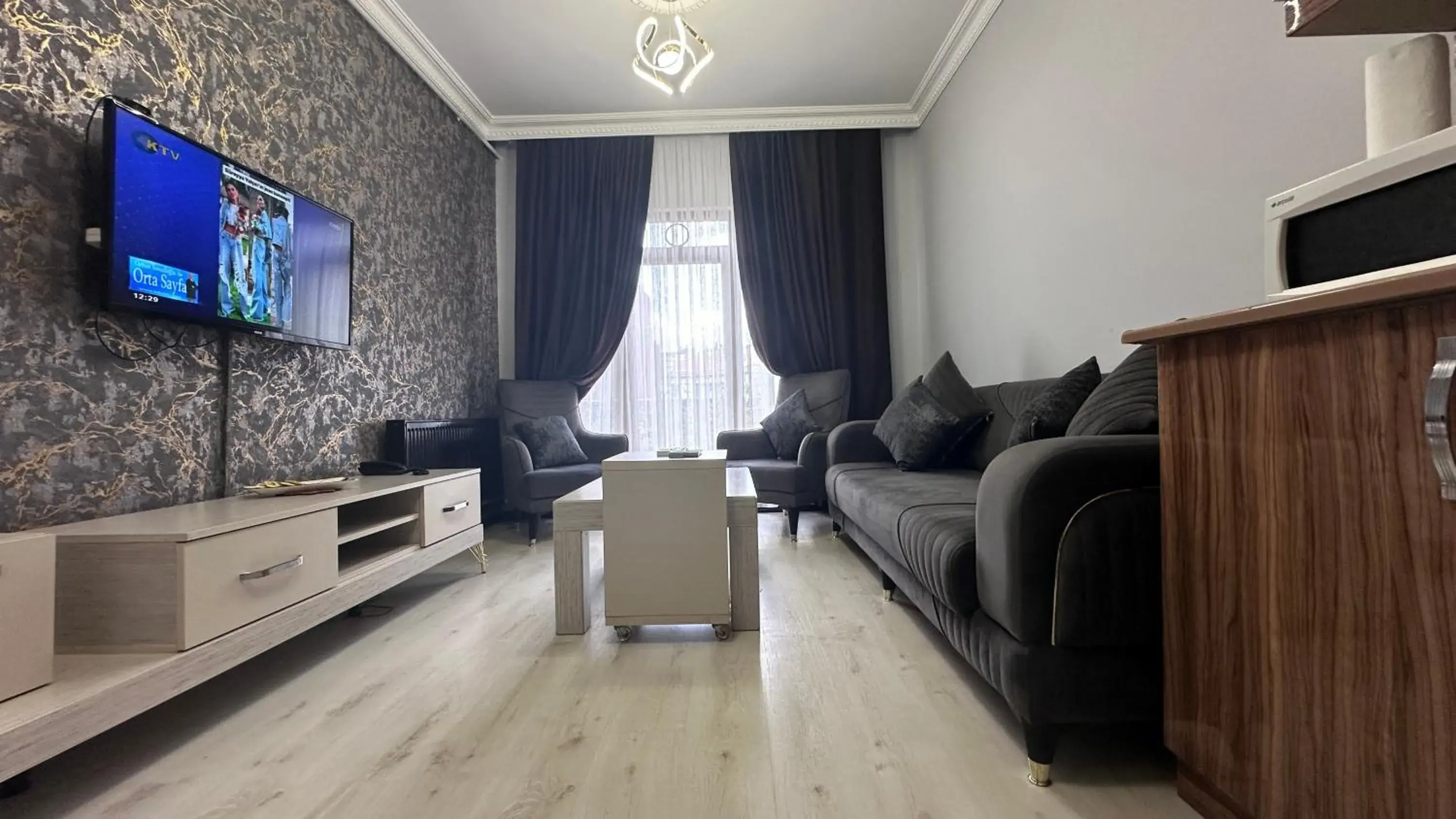 Apartment with Garden View in Overland Residence Apartment with Garden View in Overland Residence