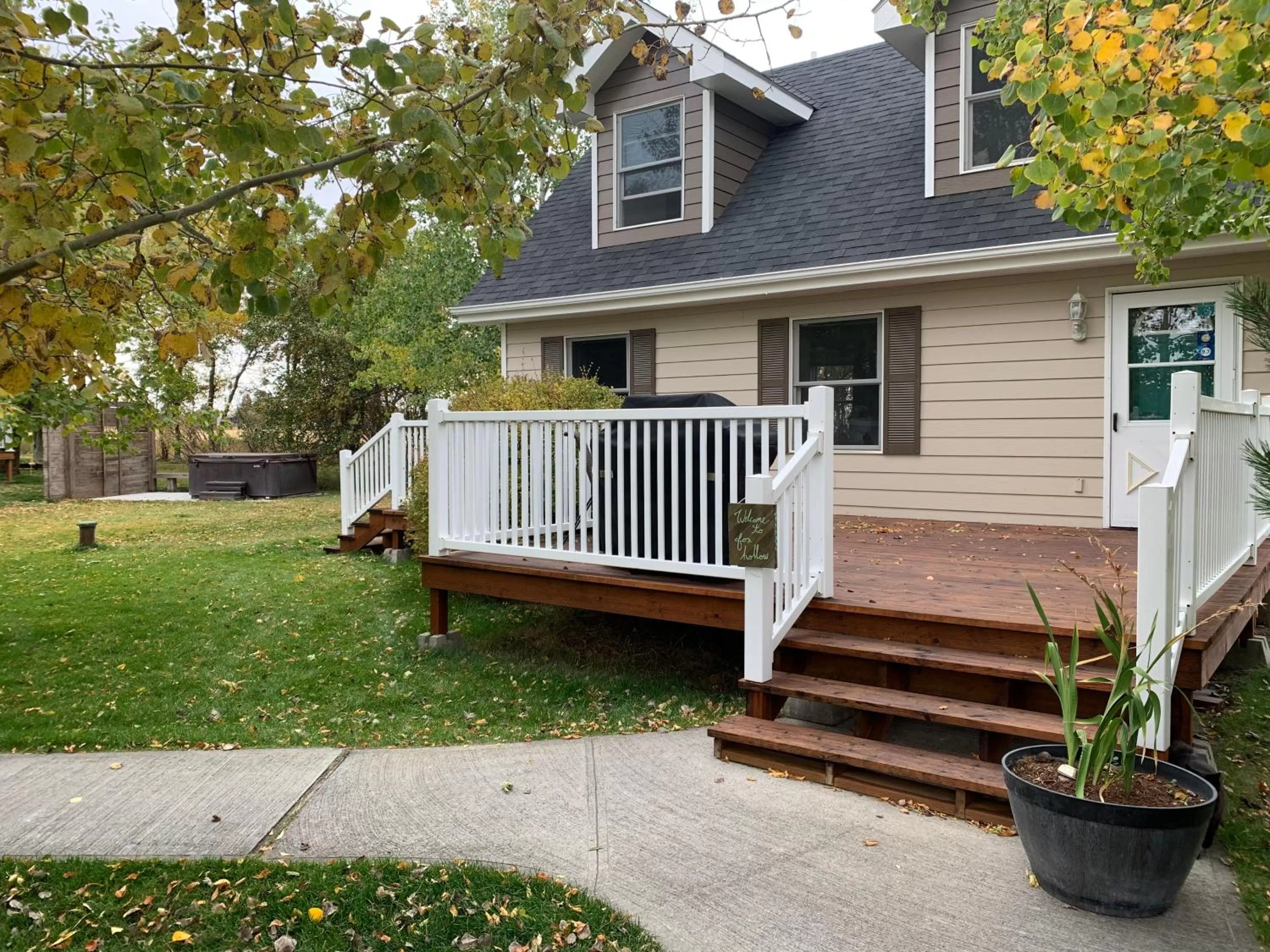 Patio in Fox Hollow Inn
