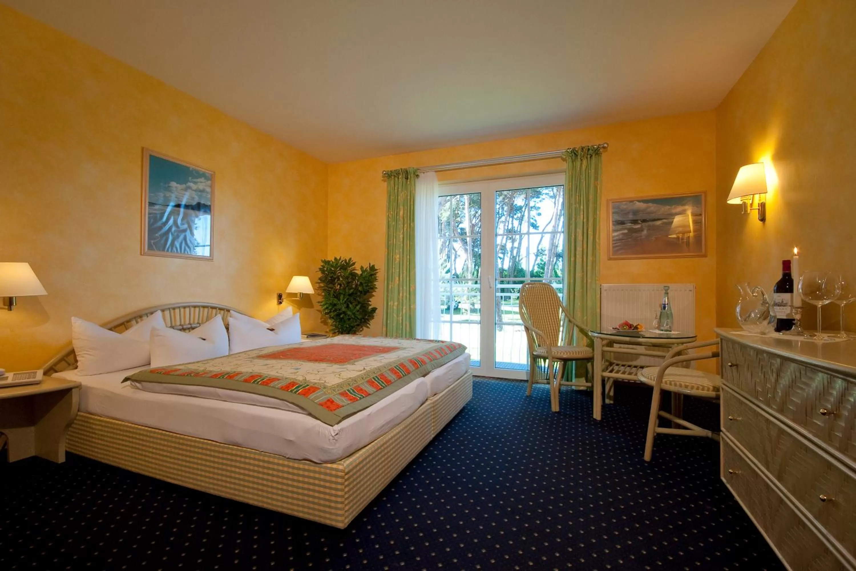 Photo of the whole room, Bed in Hotel-Marks-Garni