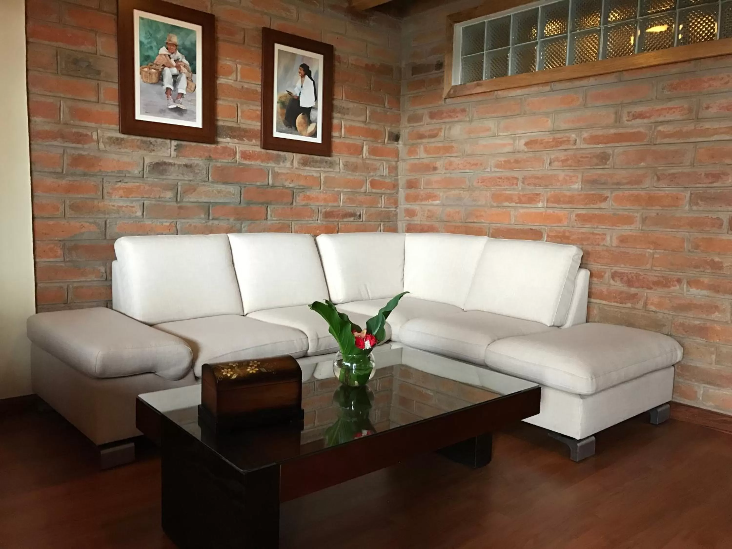 Living room in Puertolago Country Inn & Resort