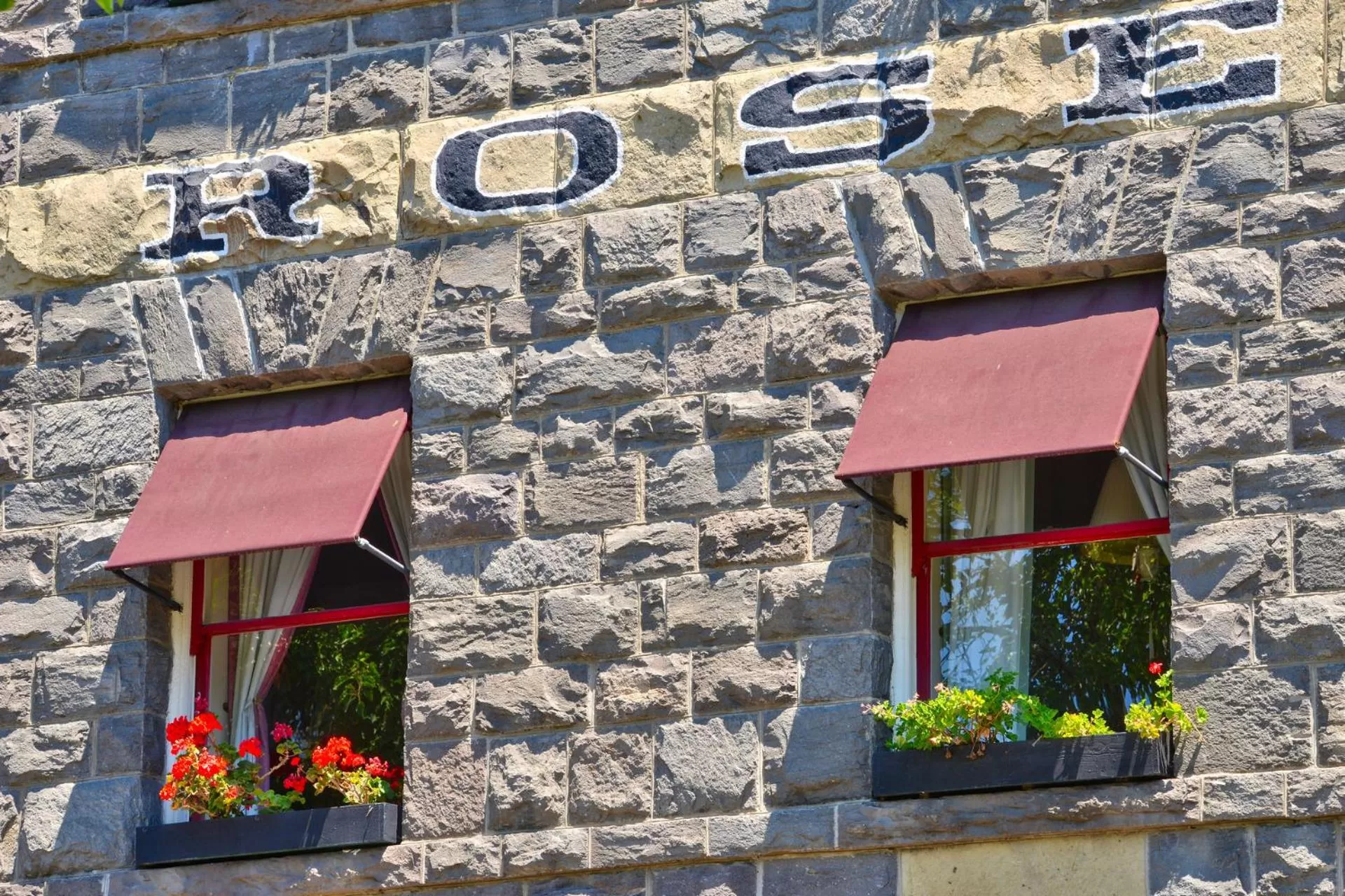 Property building in Hotel La Rose