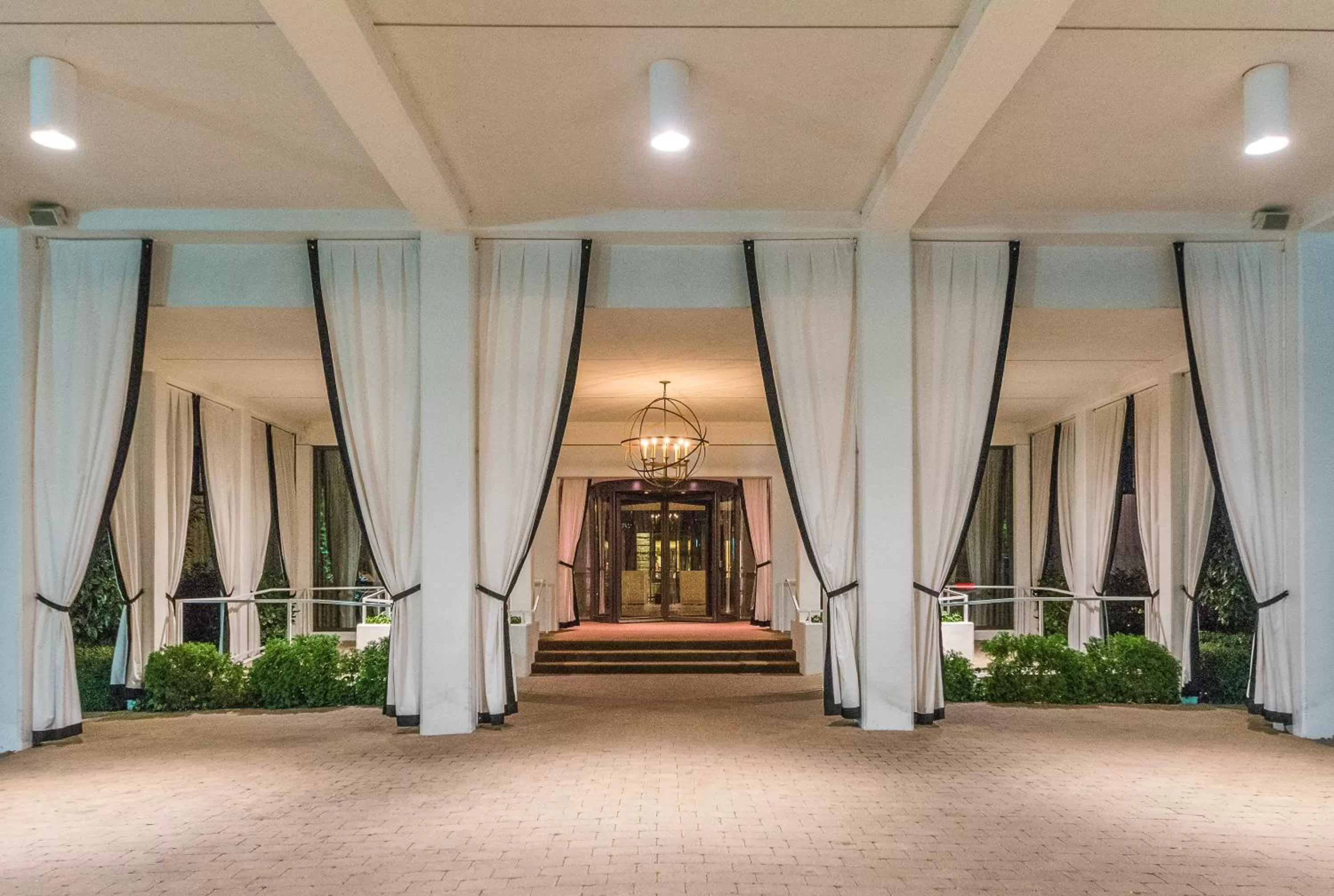 Facade/entrance in Proximity Hotel