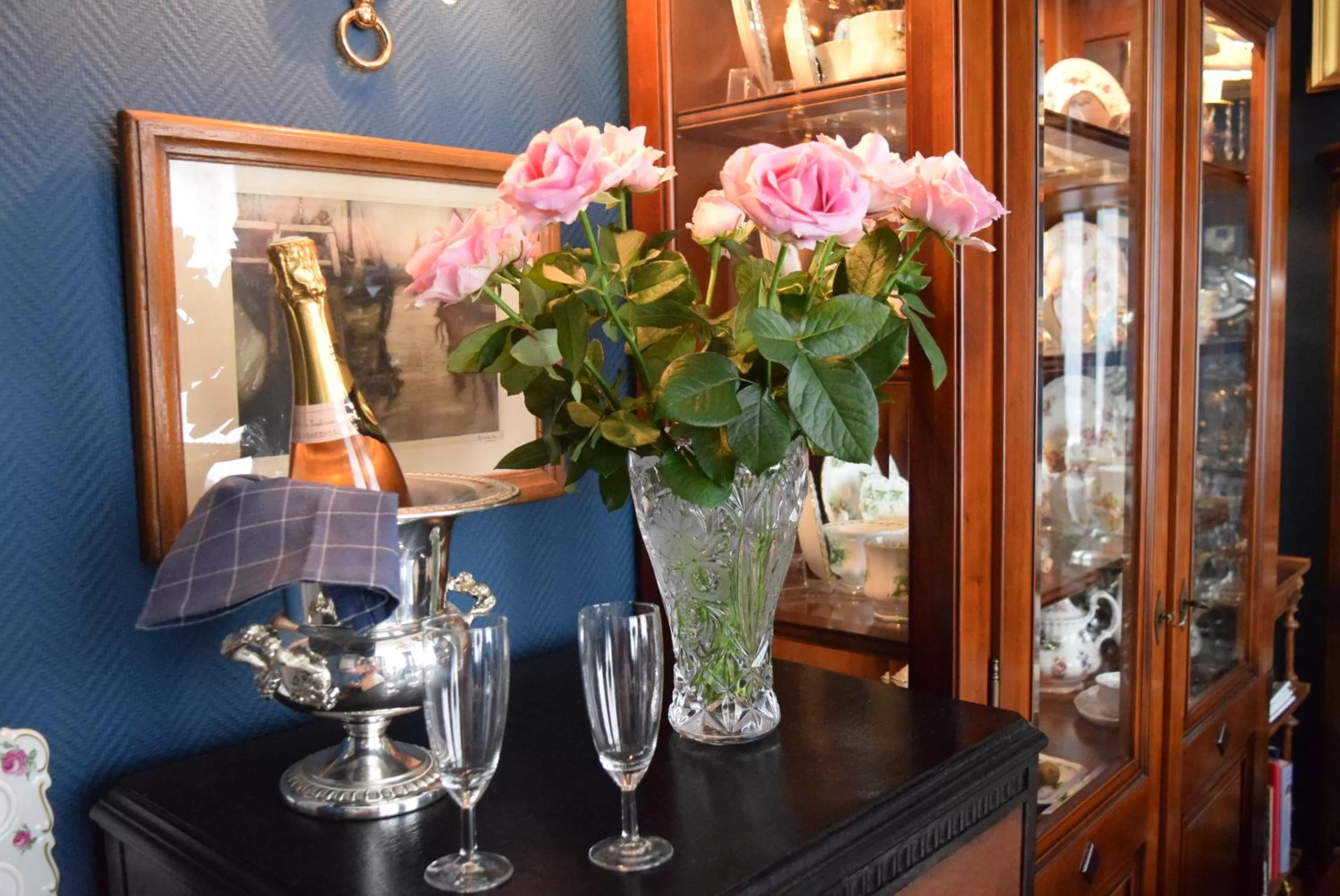 Communal lounge/ TV room in Boutique B&B Poppy's