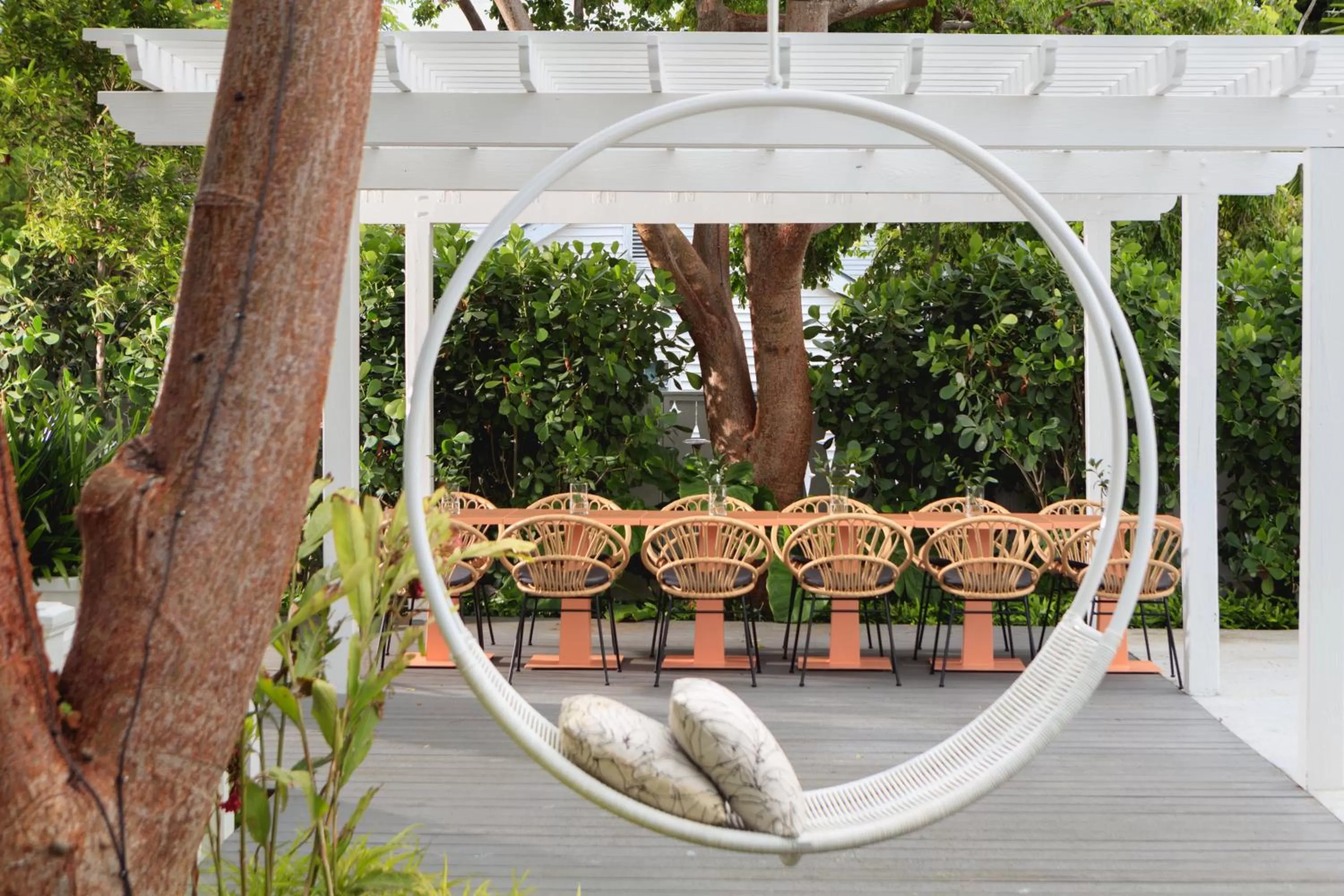 Property building in Ella's Cottages - Key West Historic Inns