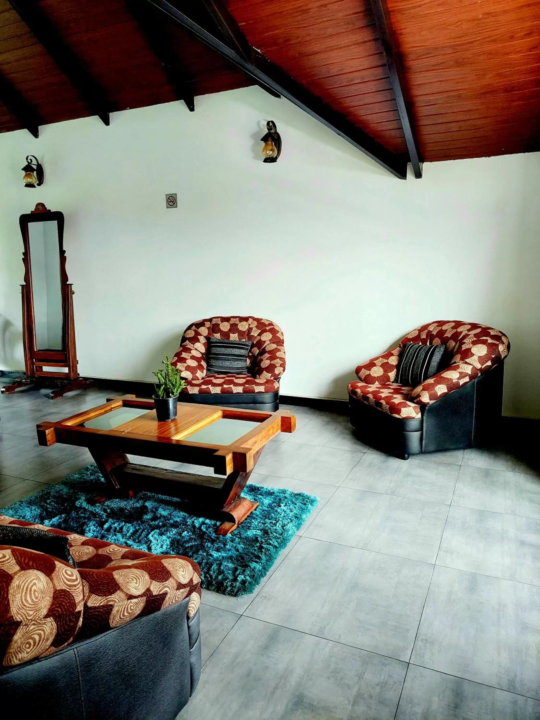 Seating area in Misthill Rest - Lavish Villa