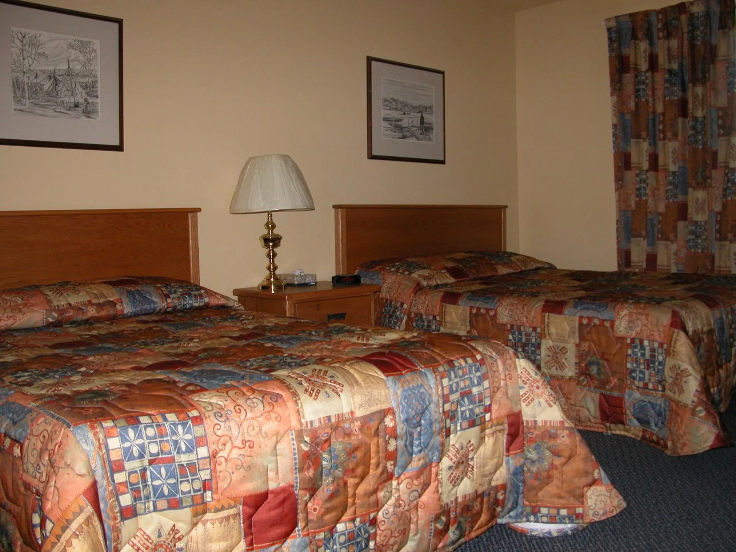 Bed in Discovery Inn