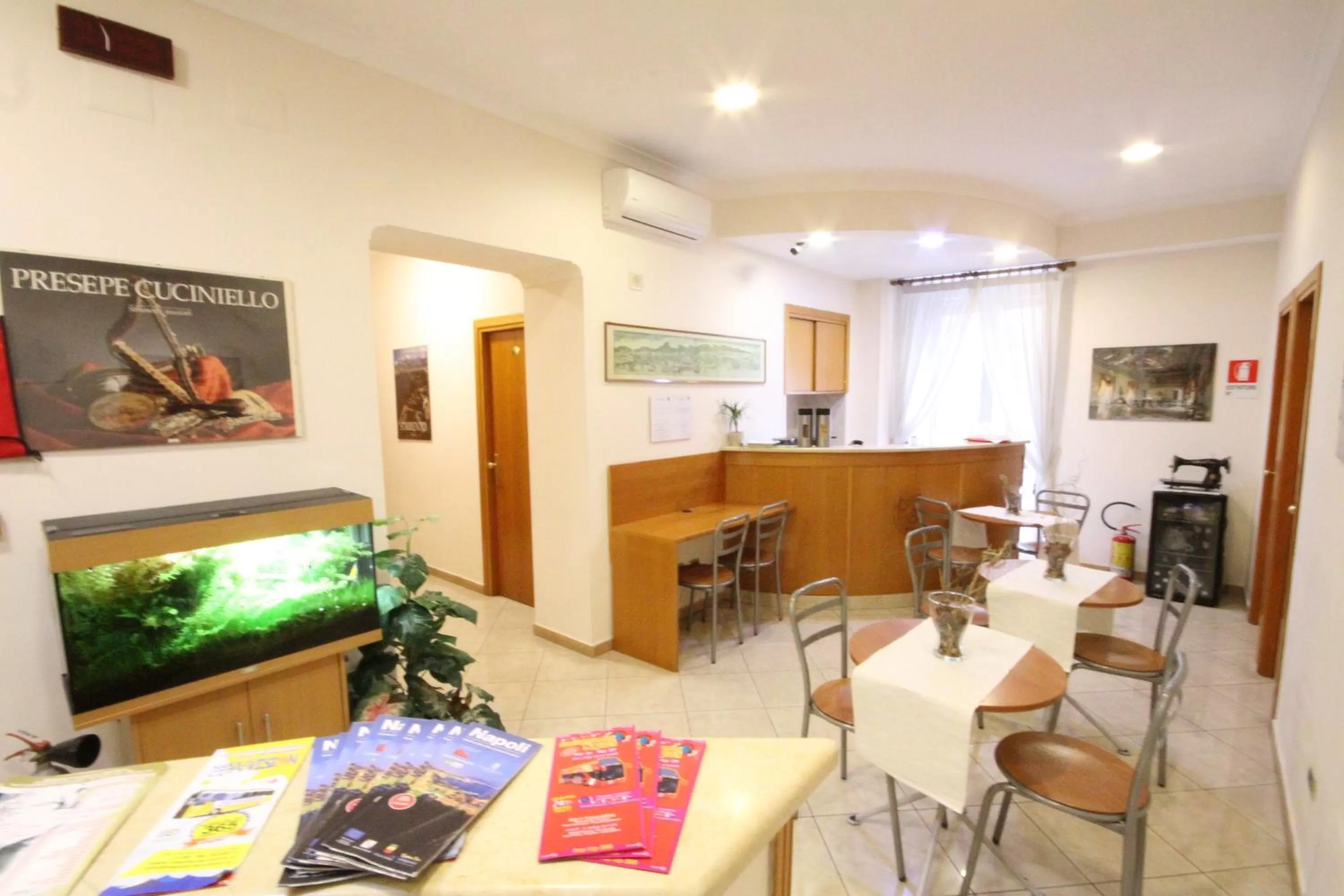 Lobby or reception in Hotel Zara Napoli