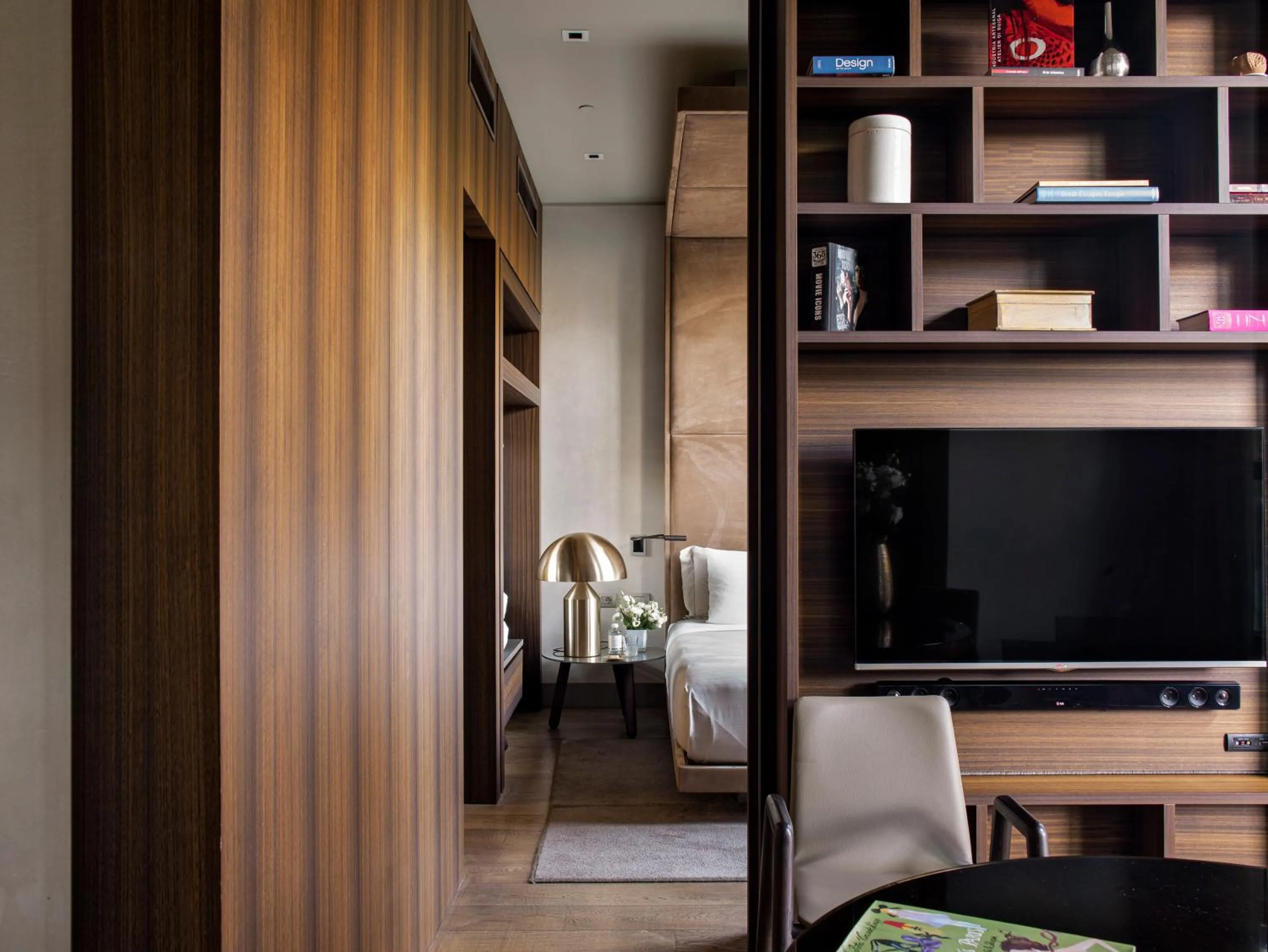 Bedroom in ME Milan Il Duca