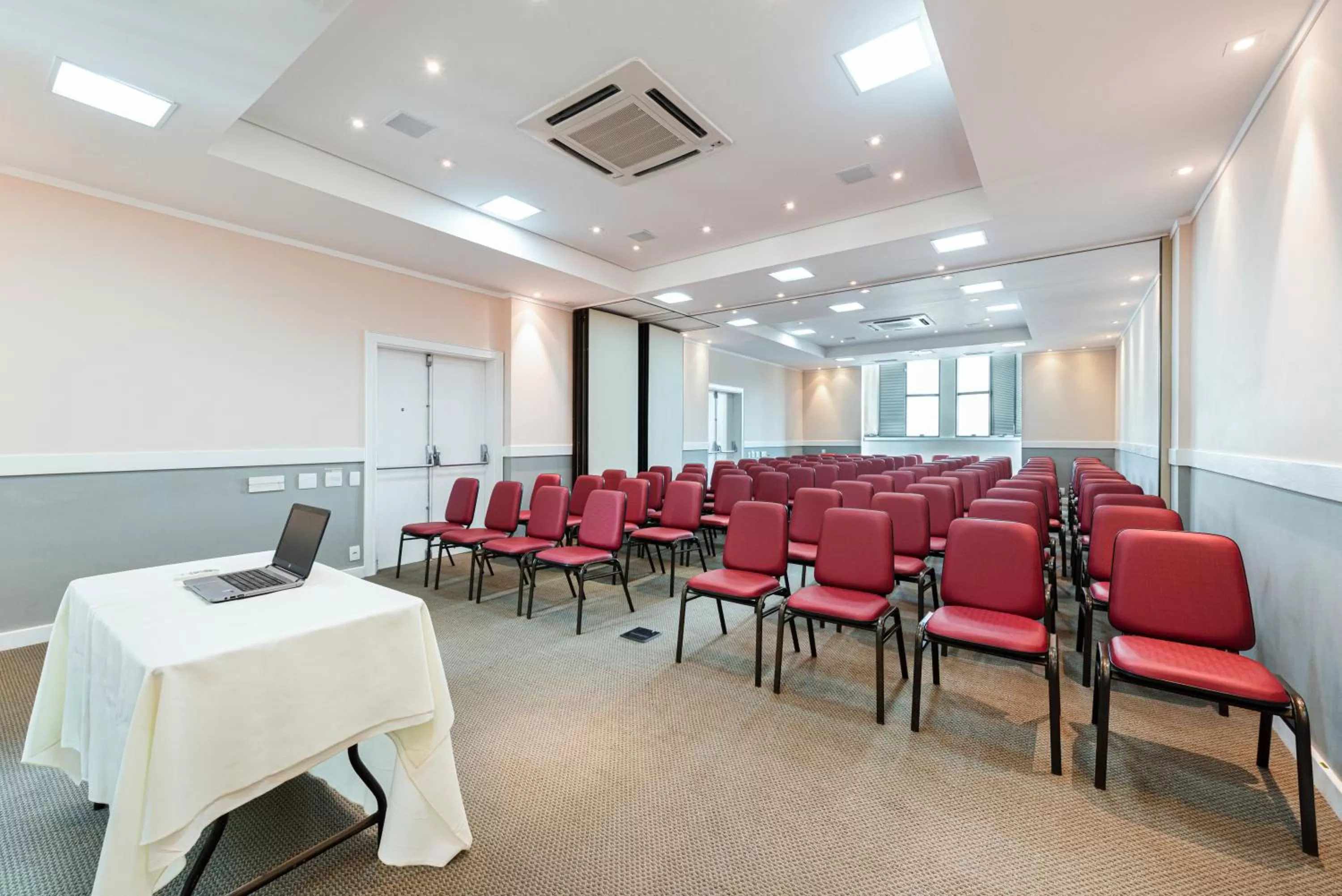 Banquet/Function facilities in Hotel Nacional Inn Cambuí Campinas Residence
