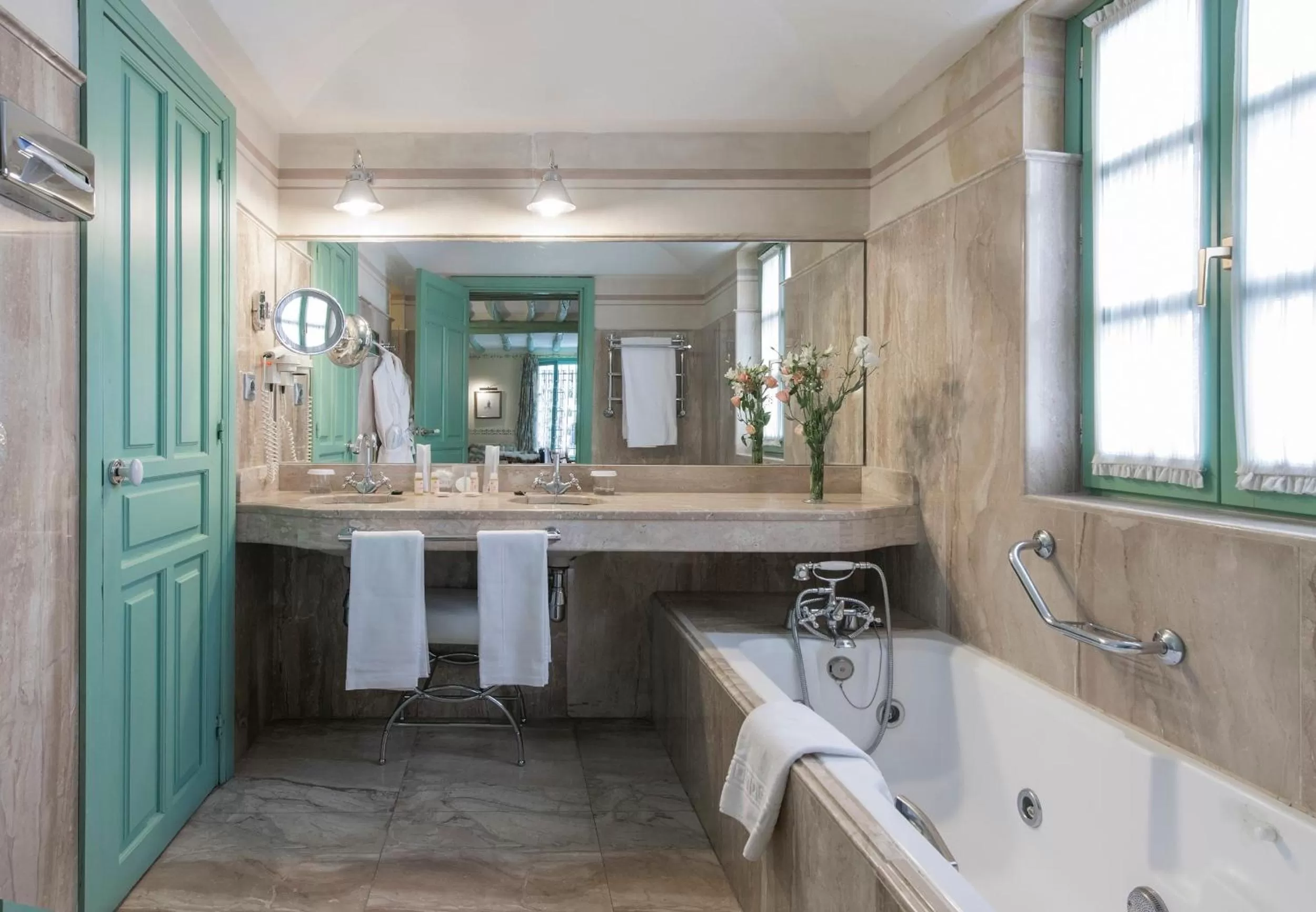 Bathroom in Hotel Las Casas de la Judería