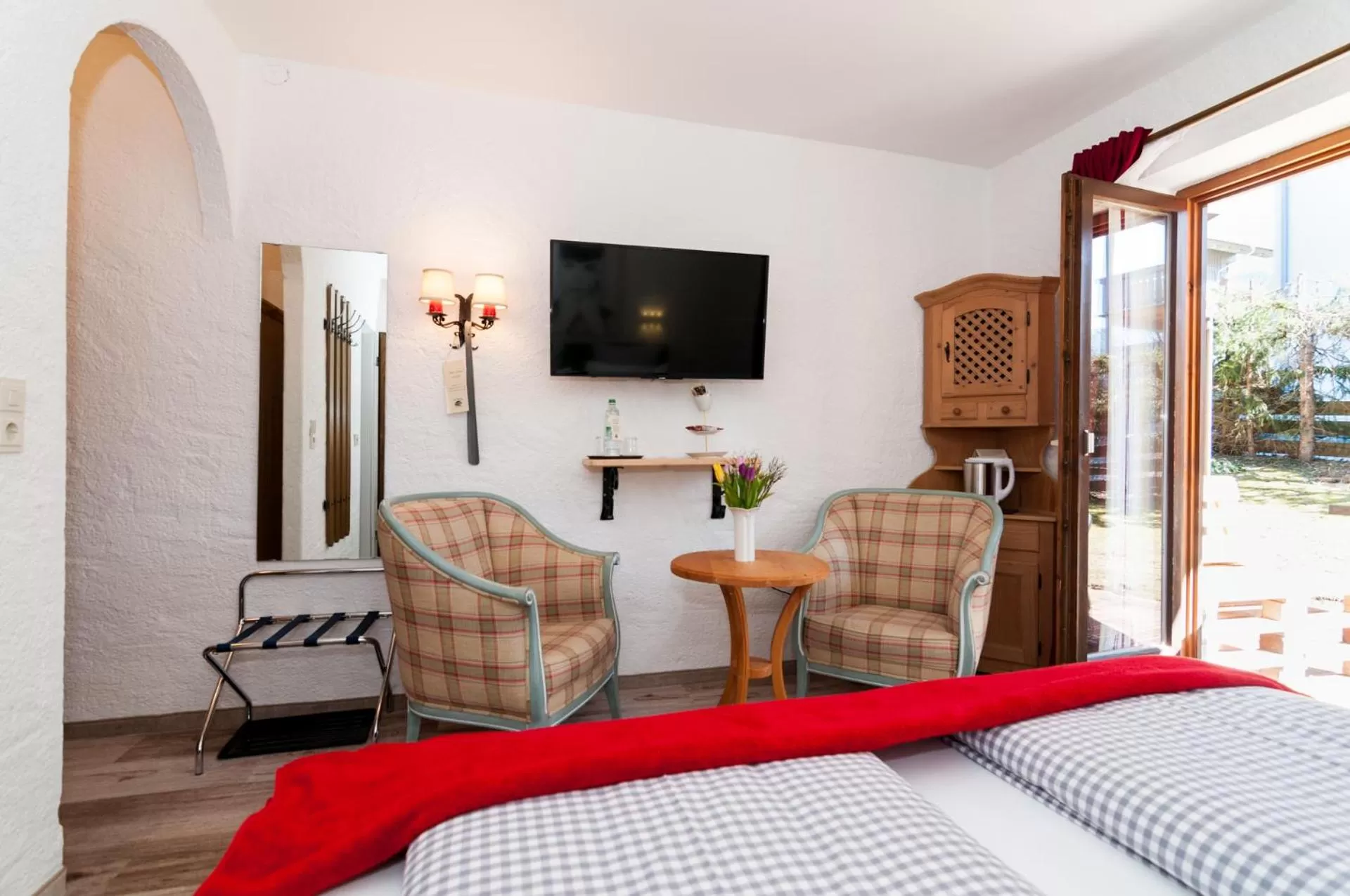 Seating area, Bed in Hotel Effland -Sauna -Pool