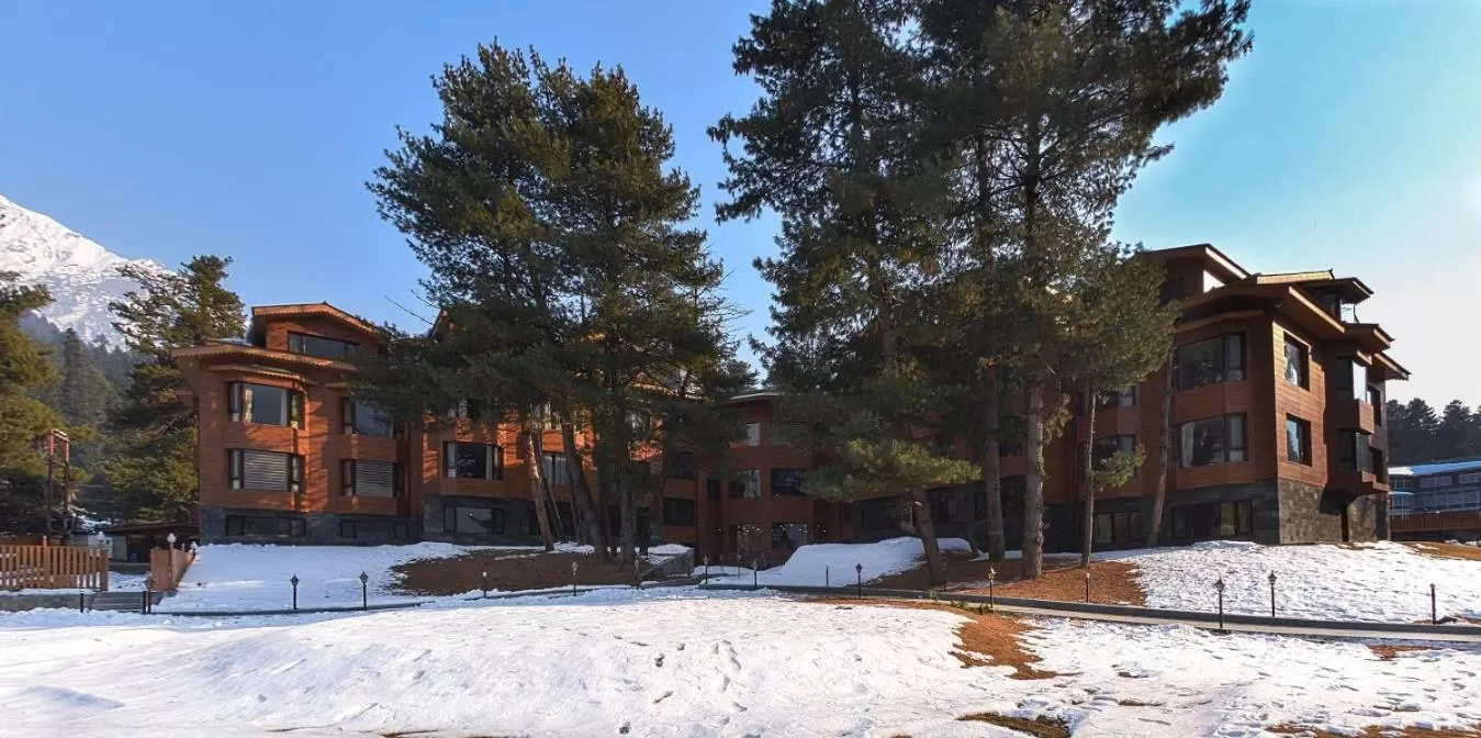 Winter in Royal Hillton Pahalgam