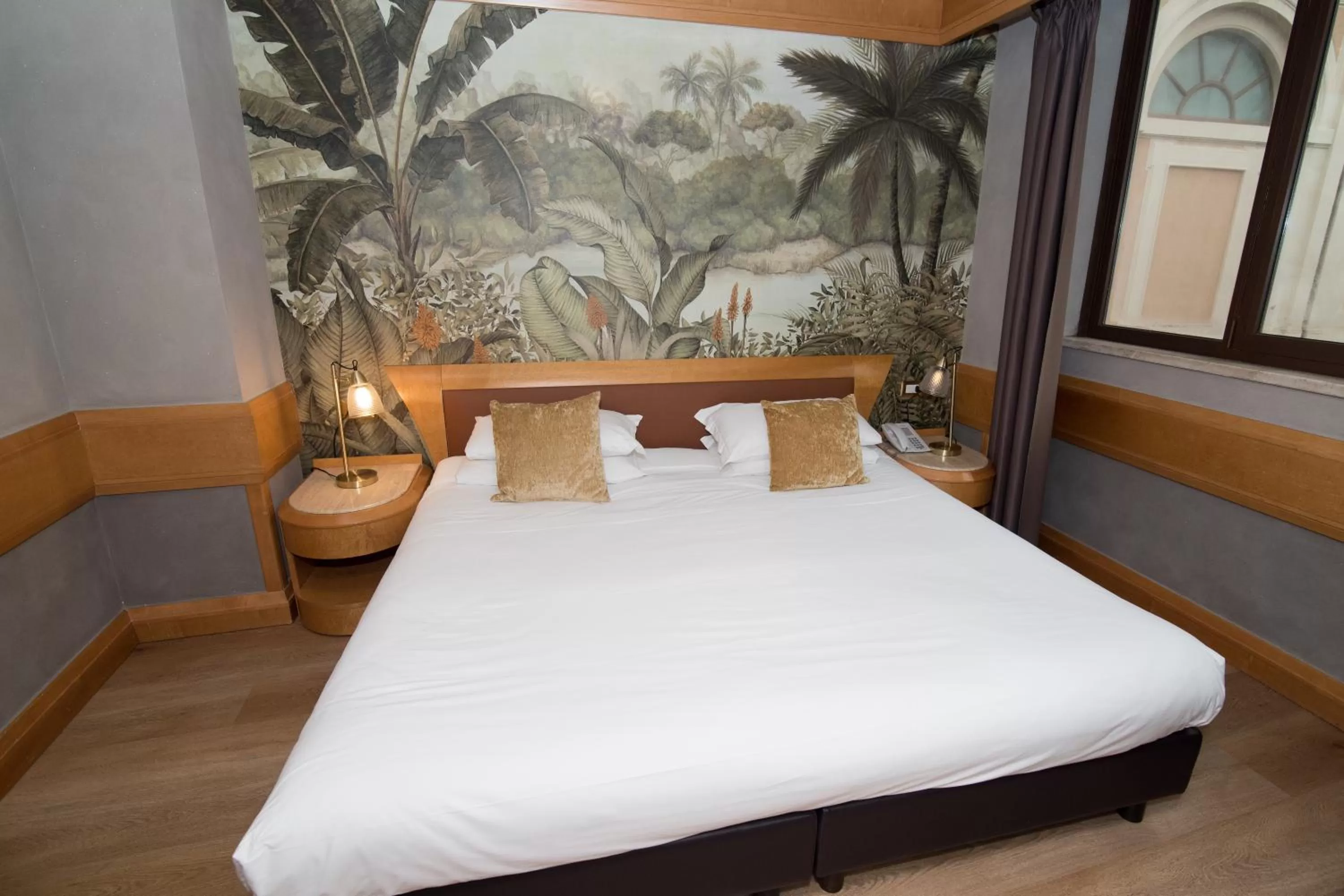 Photo of the whole room, Bed in Hotel White