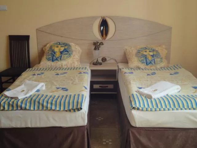 Bed in Hotel Faraon