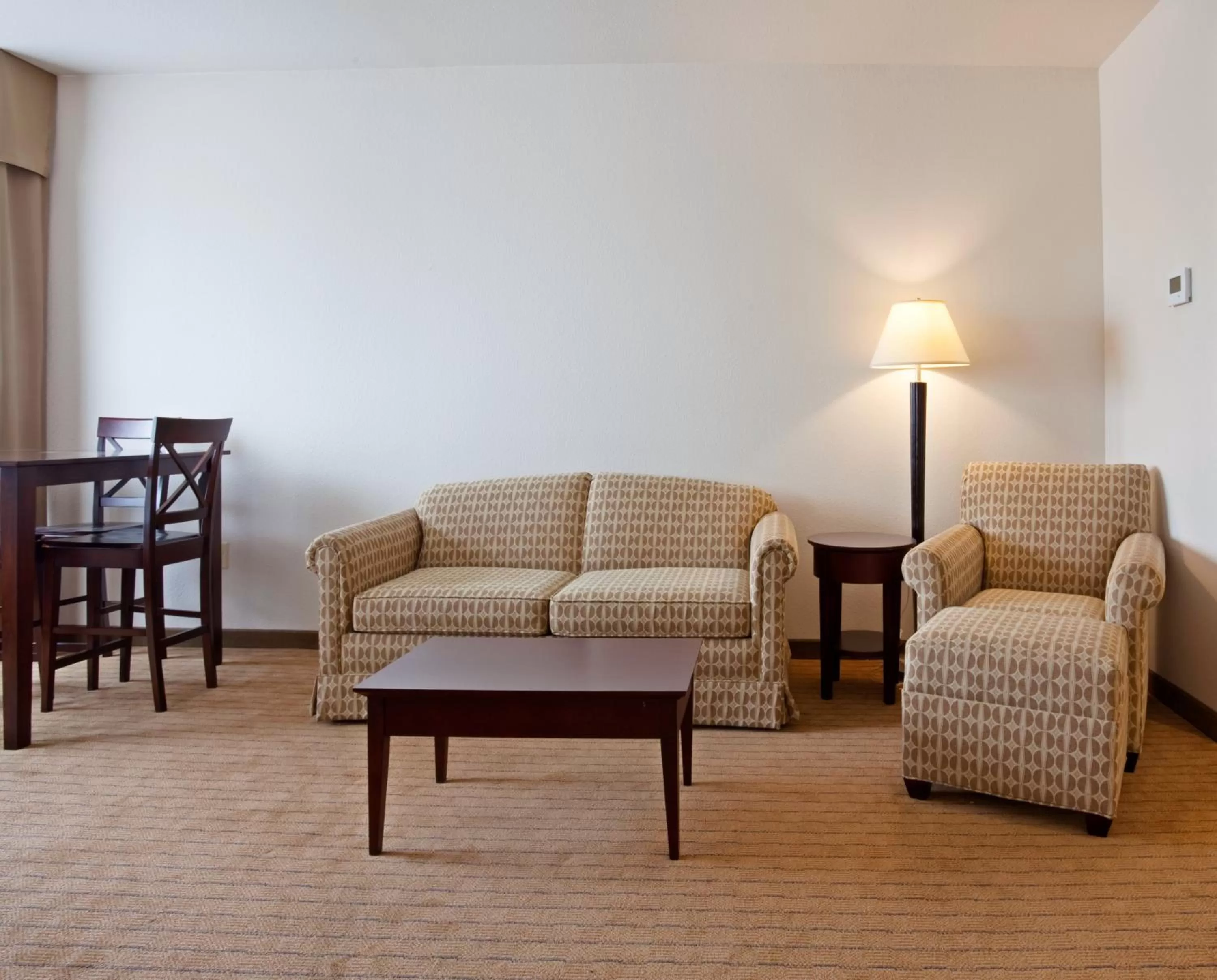 Photo of the whole room in Holiday Inn Madison at The American Center by IHG