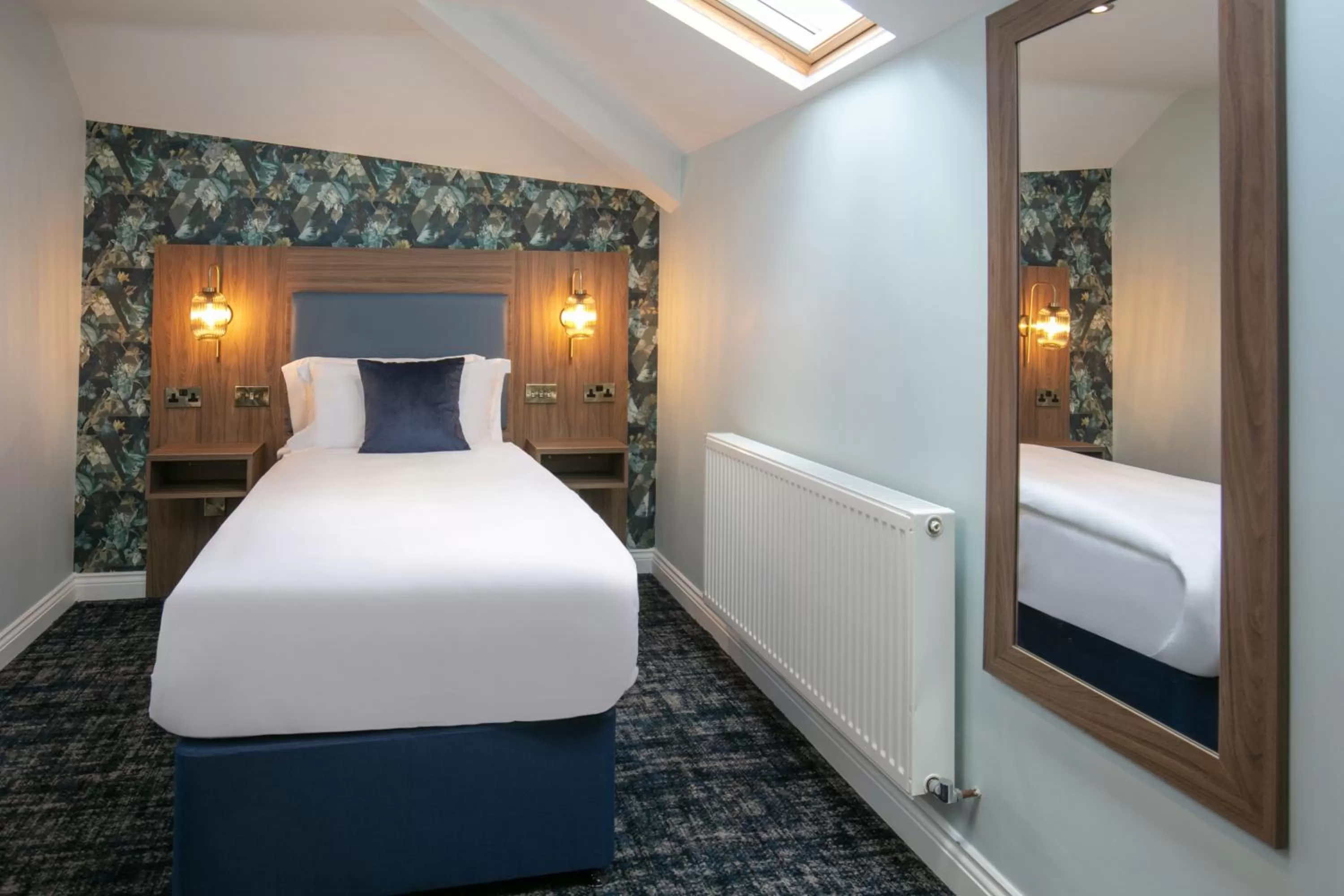 Bed in Best Western Hotel 99