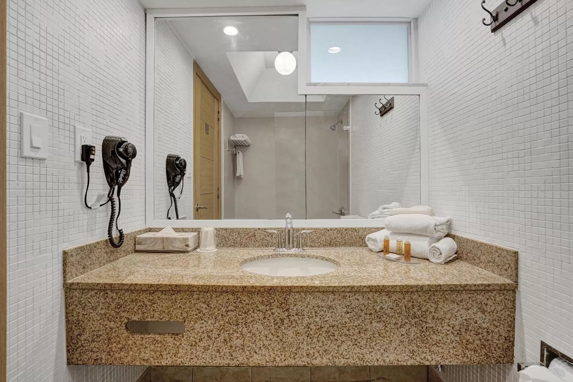 Bathroom in The Garden Hotel & Resort