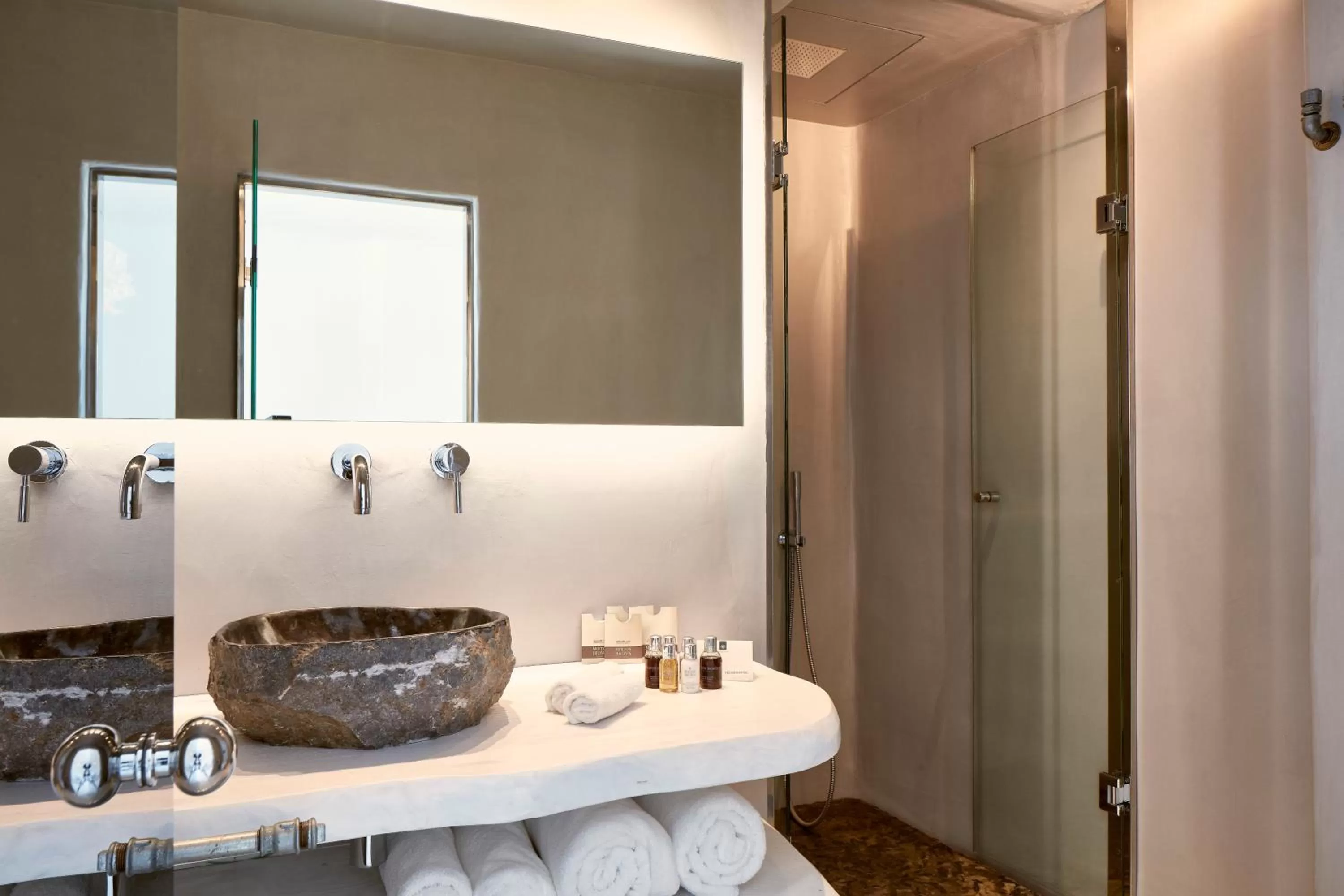 Bathroom in Homeric Poems