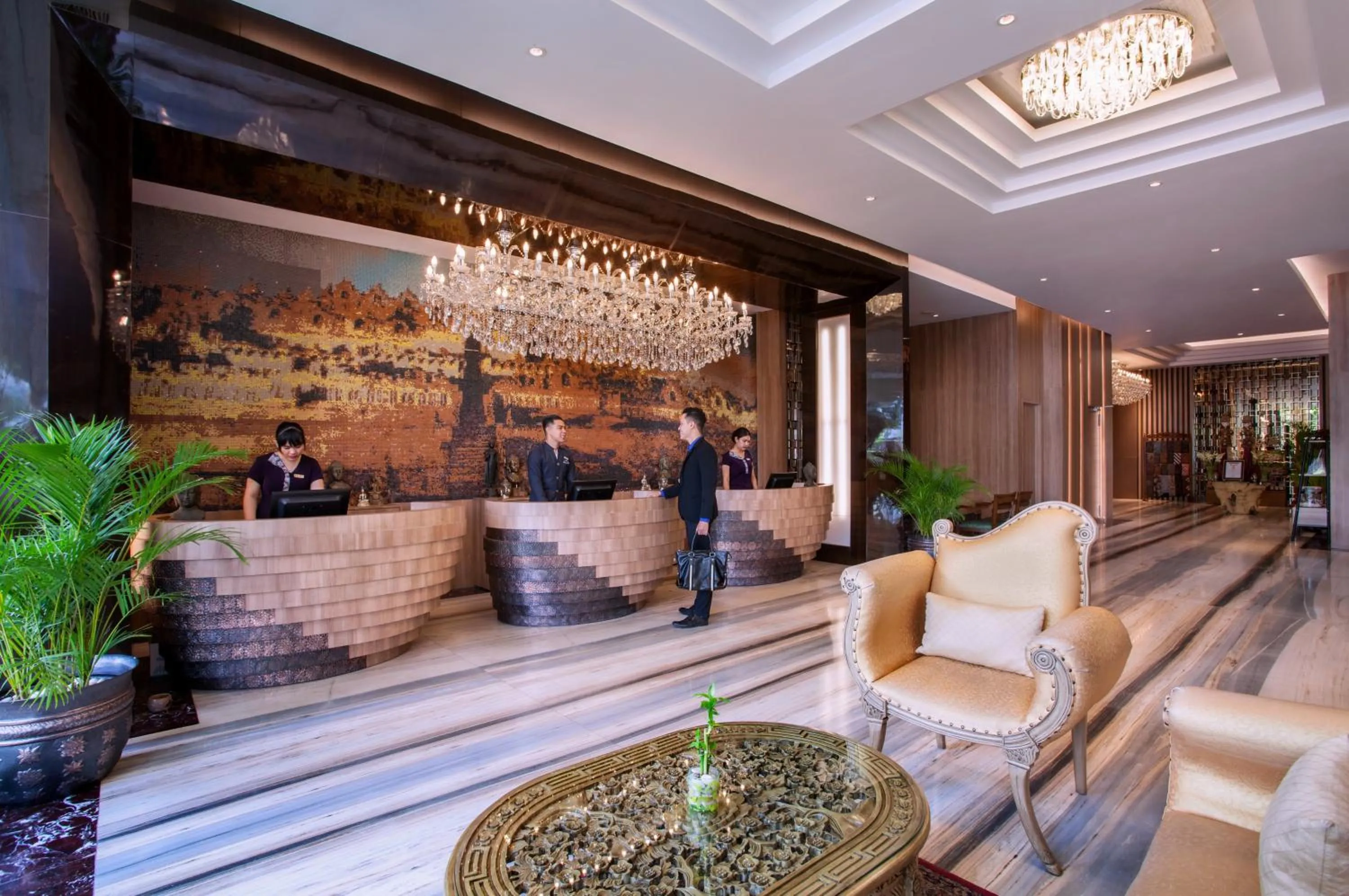 Lobby or reception in Grand Mercure Yogyakarta Adi Sucipto