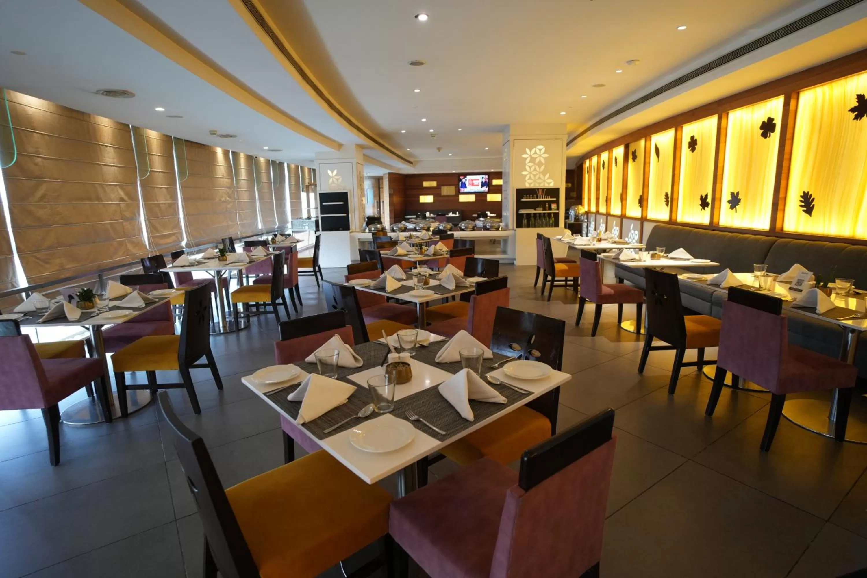 Restaurant/places to eat in Radisson Udaipur