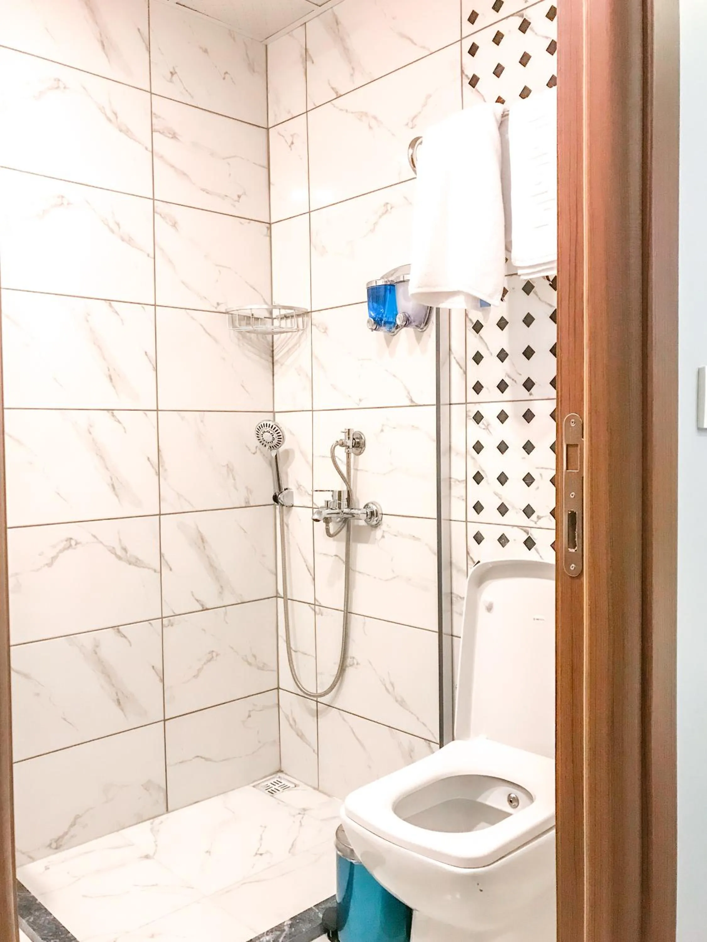 Shower in Sultanahmet Nu Hotel