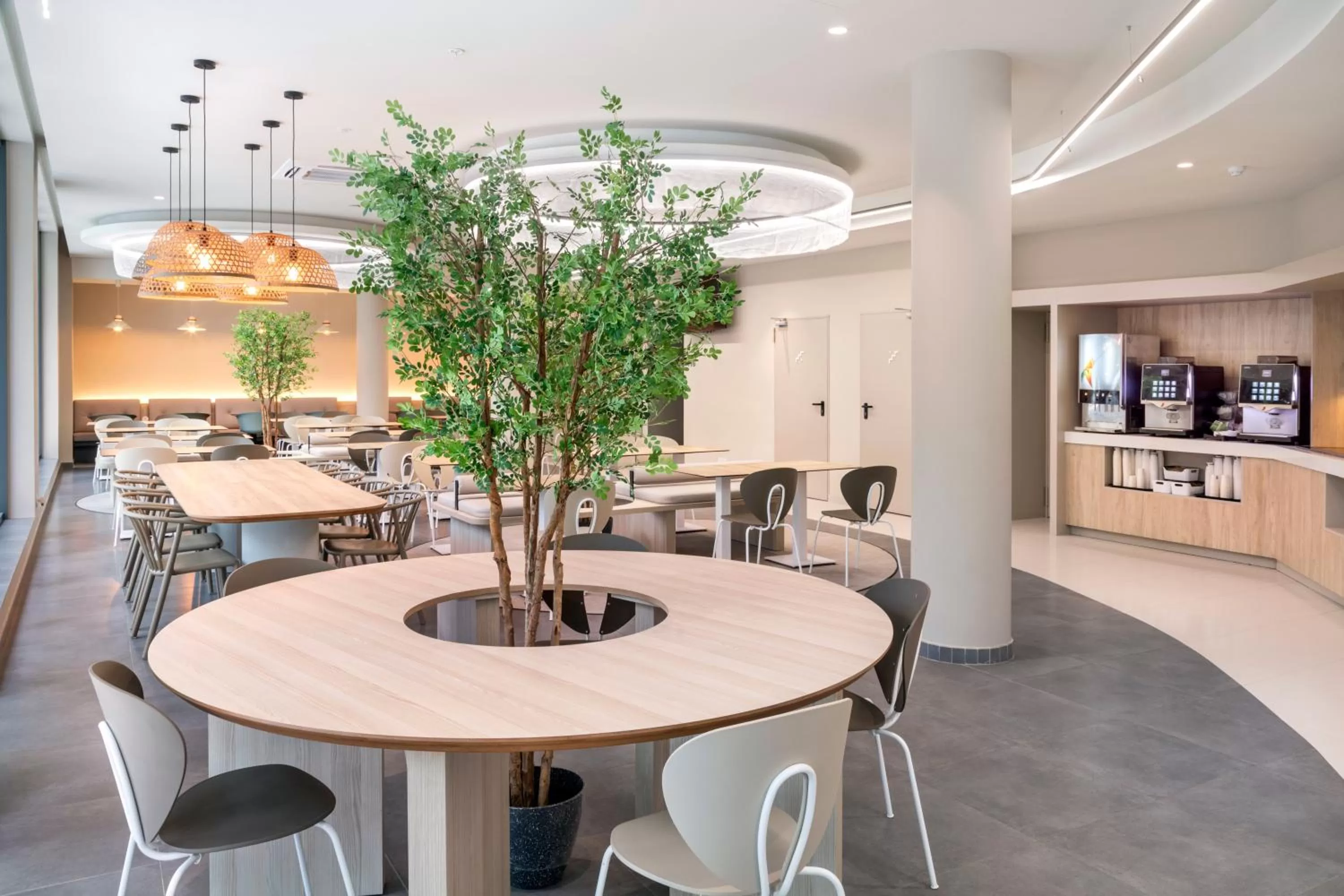 Breakfast in B&B HOTEL Lisboa Montijo