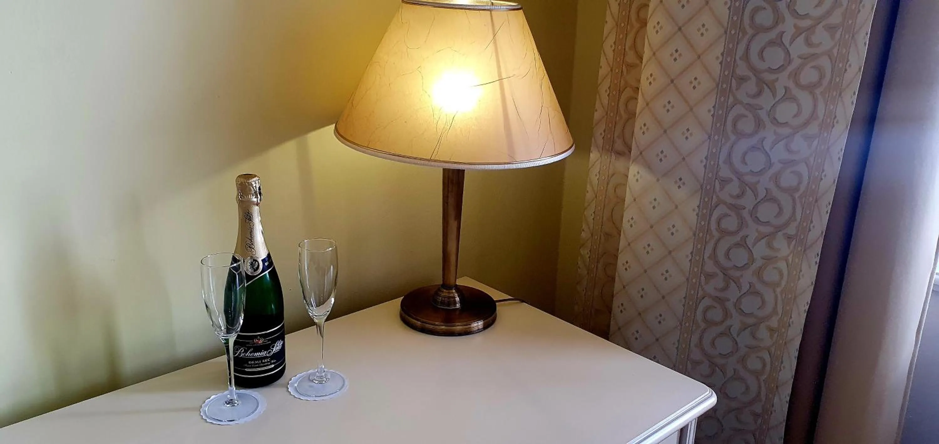 Photo of the whole room in Hotel Metamorphis