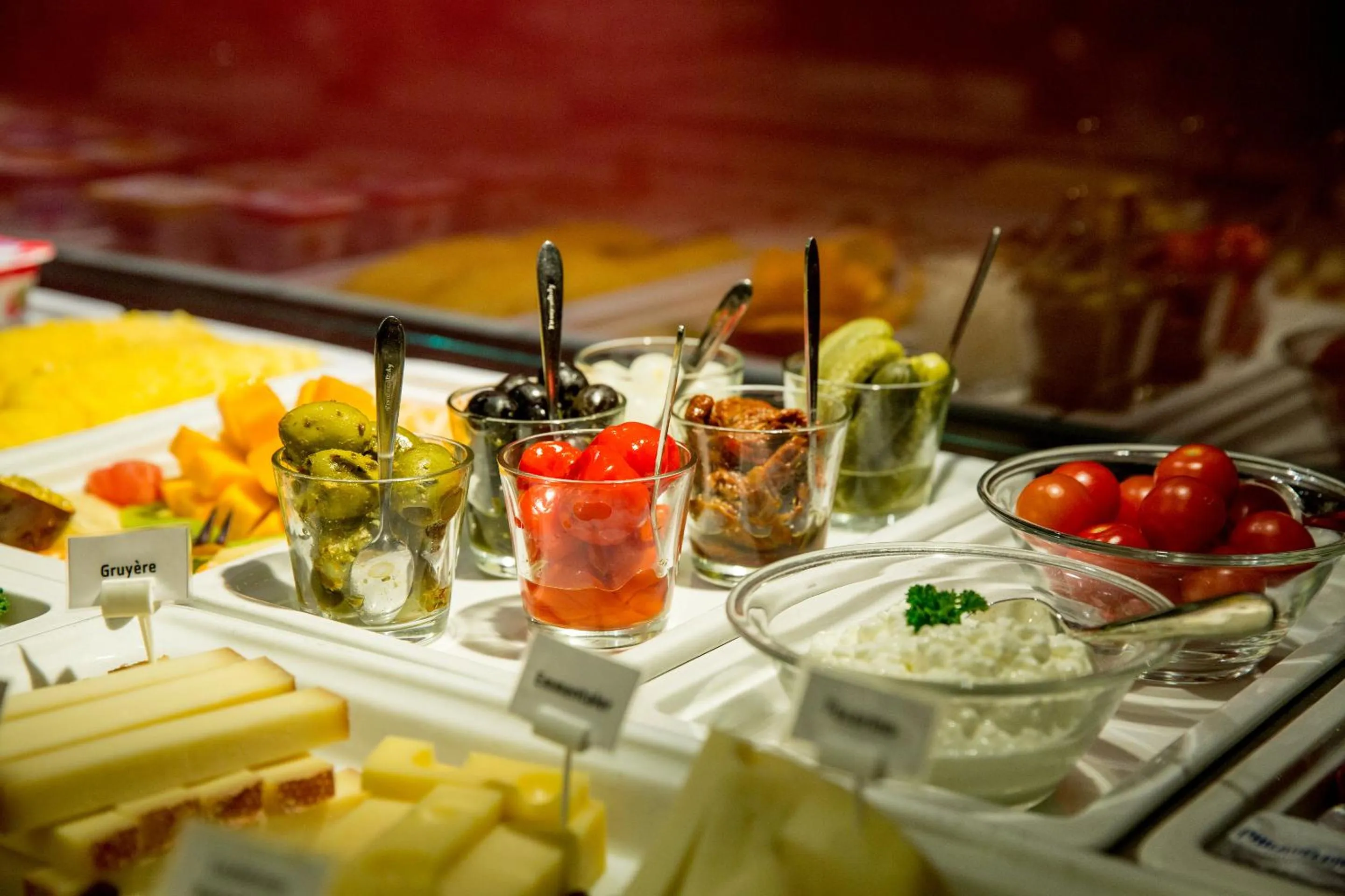 Food and drinks in Dasbreitehotel am Rhein