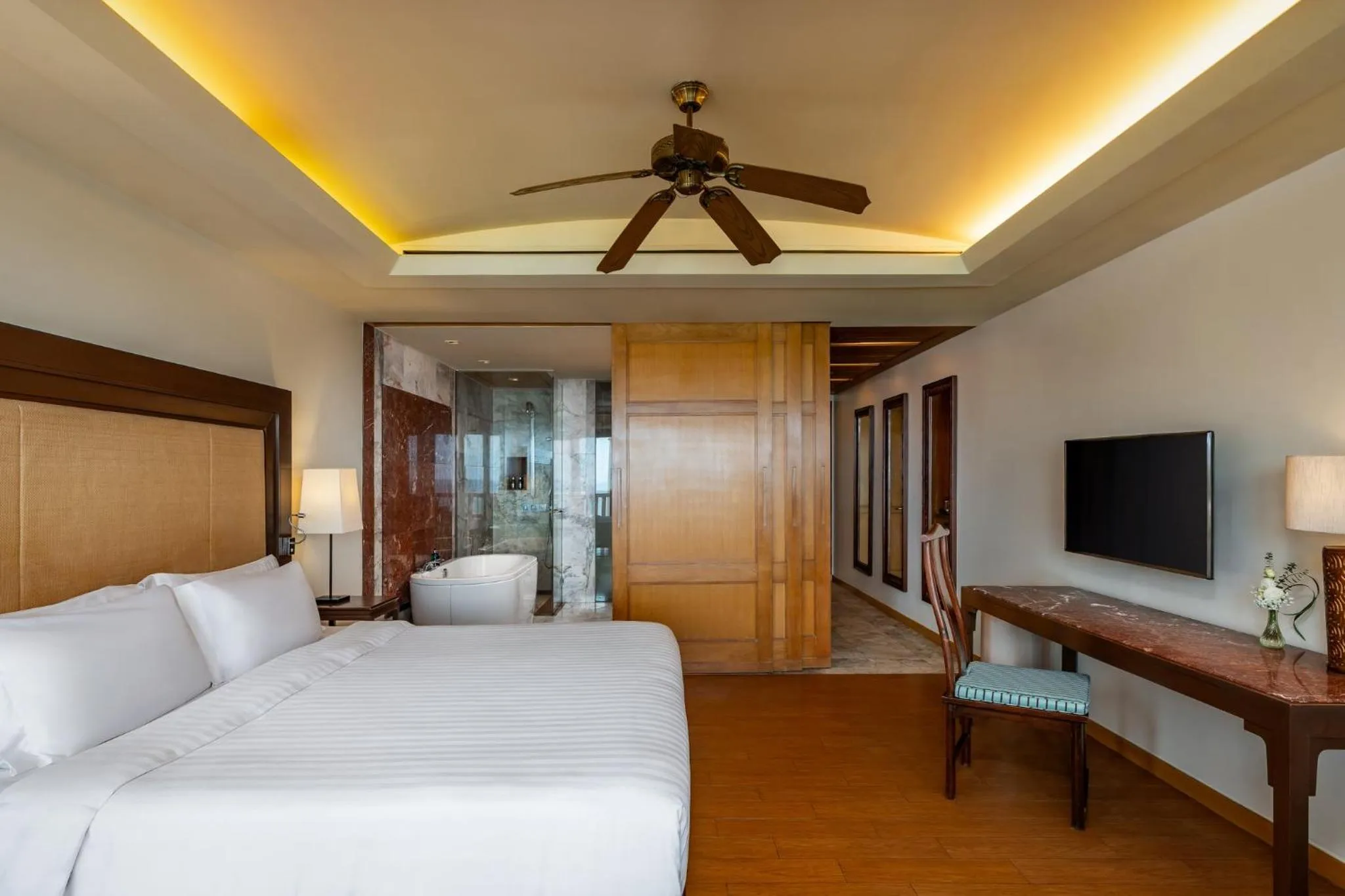 Photo of the whole room, Bed in Centara Grand Beach Resort Phuket