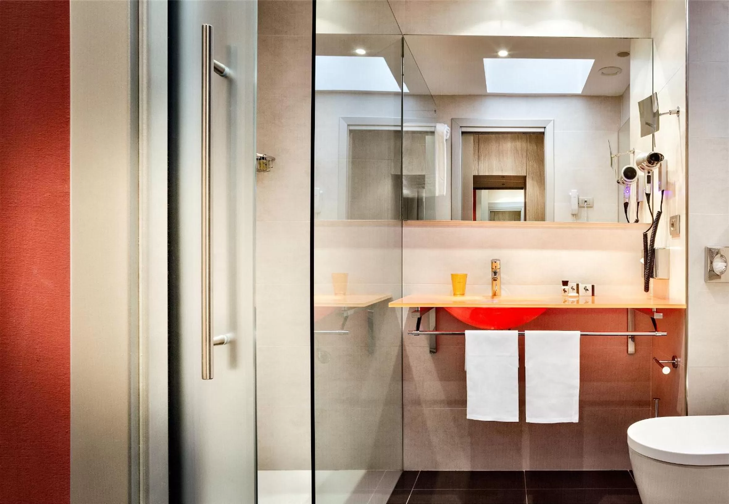 Bathroom in Jazz Hotel