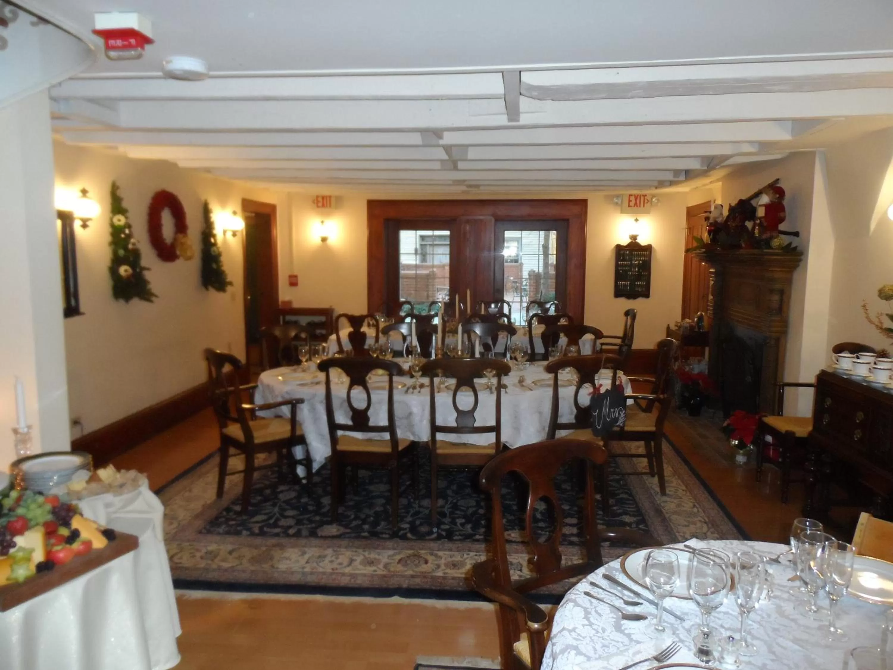 Restaurant/places to eat in Mayhurst Estate