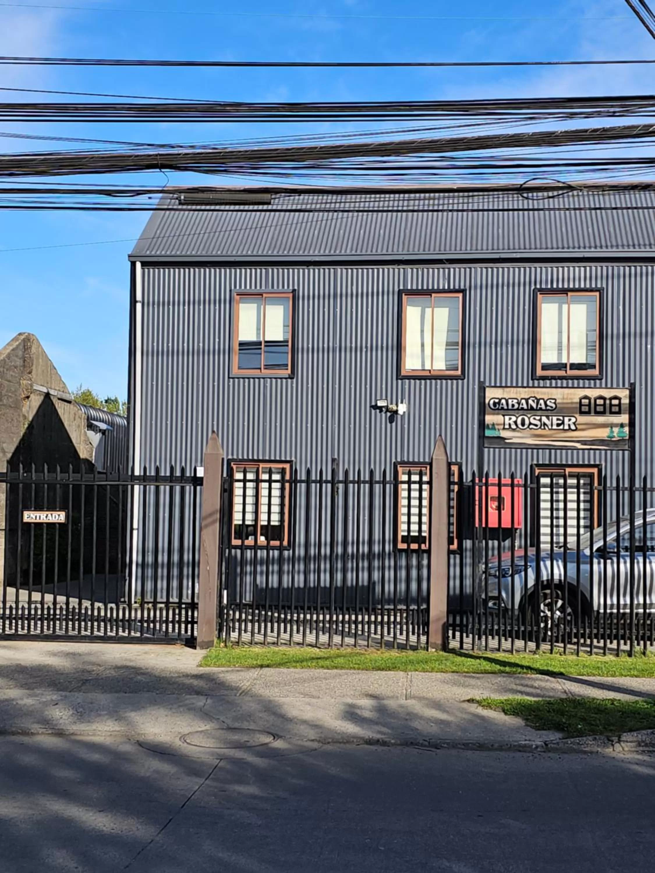 Property building in Cabañas Rosner