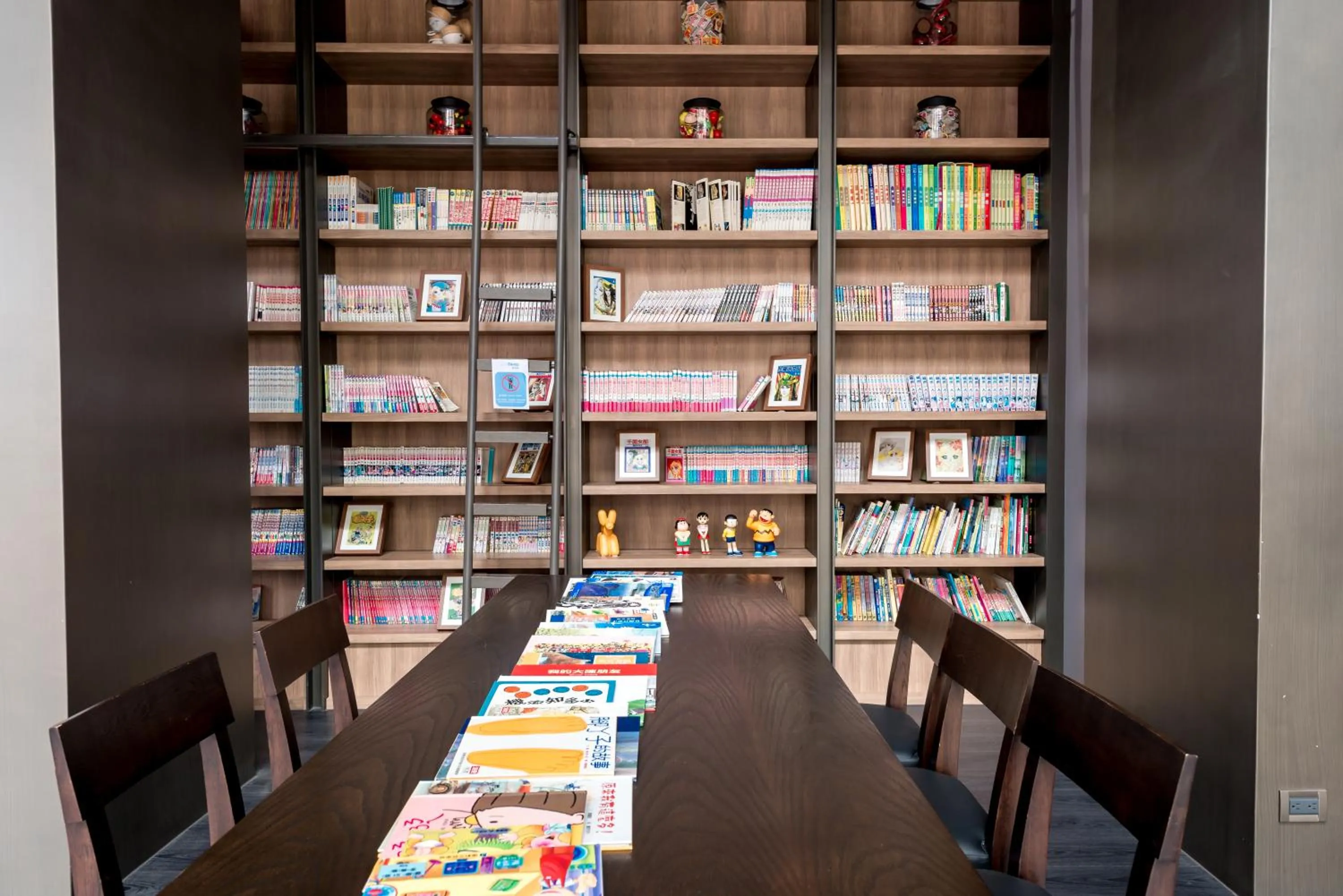 Library in Just Sleep Hualien ZhongZheng